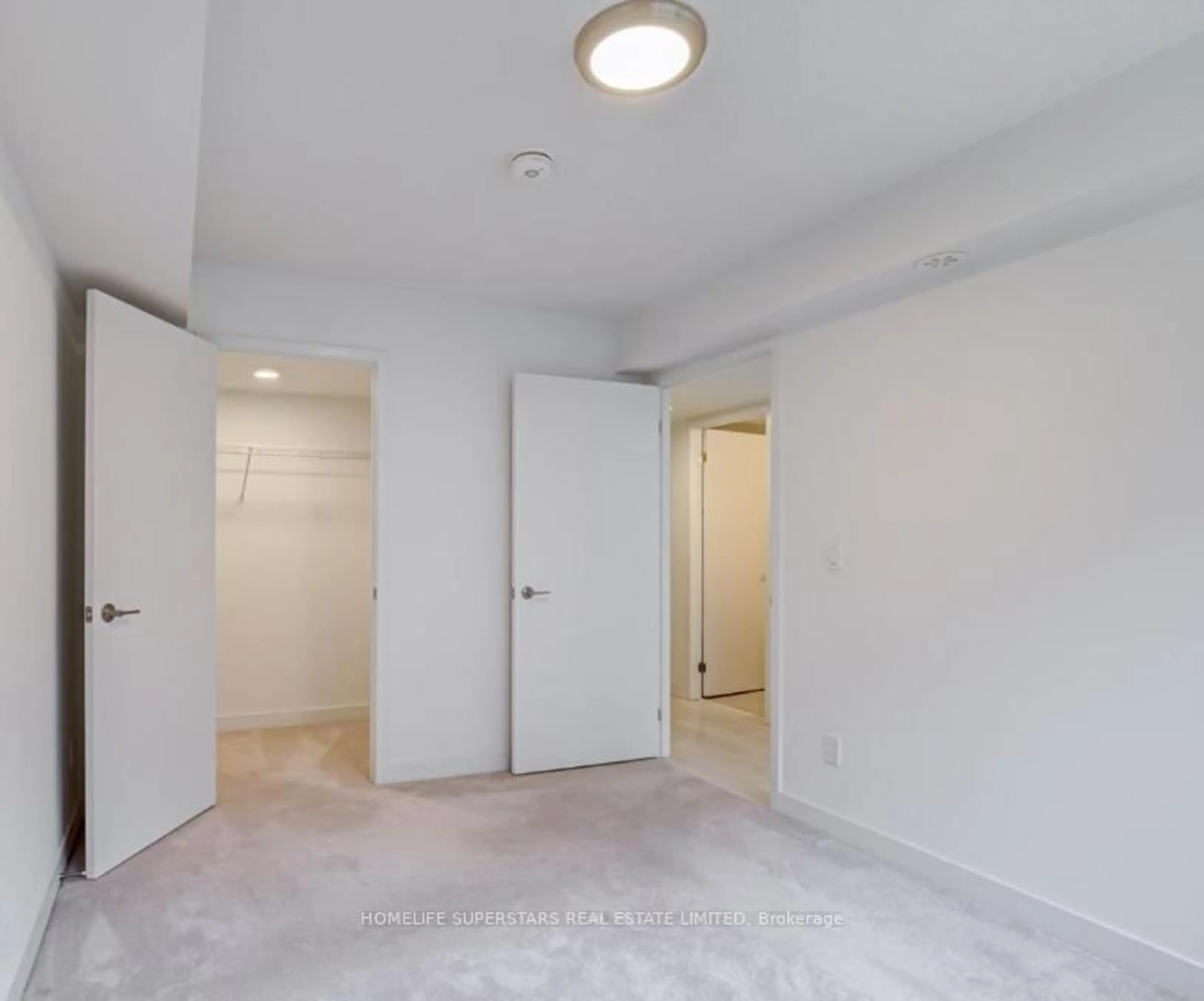 A pic of a room for 1411 cooke Blvd #412, Burlington Ontario L7T 4A8