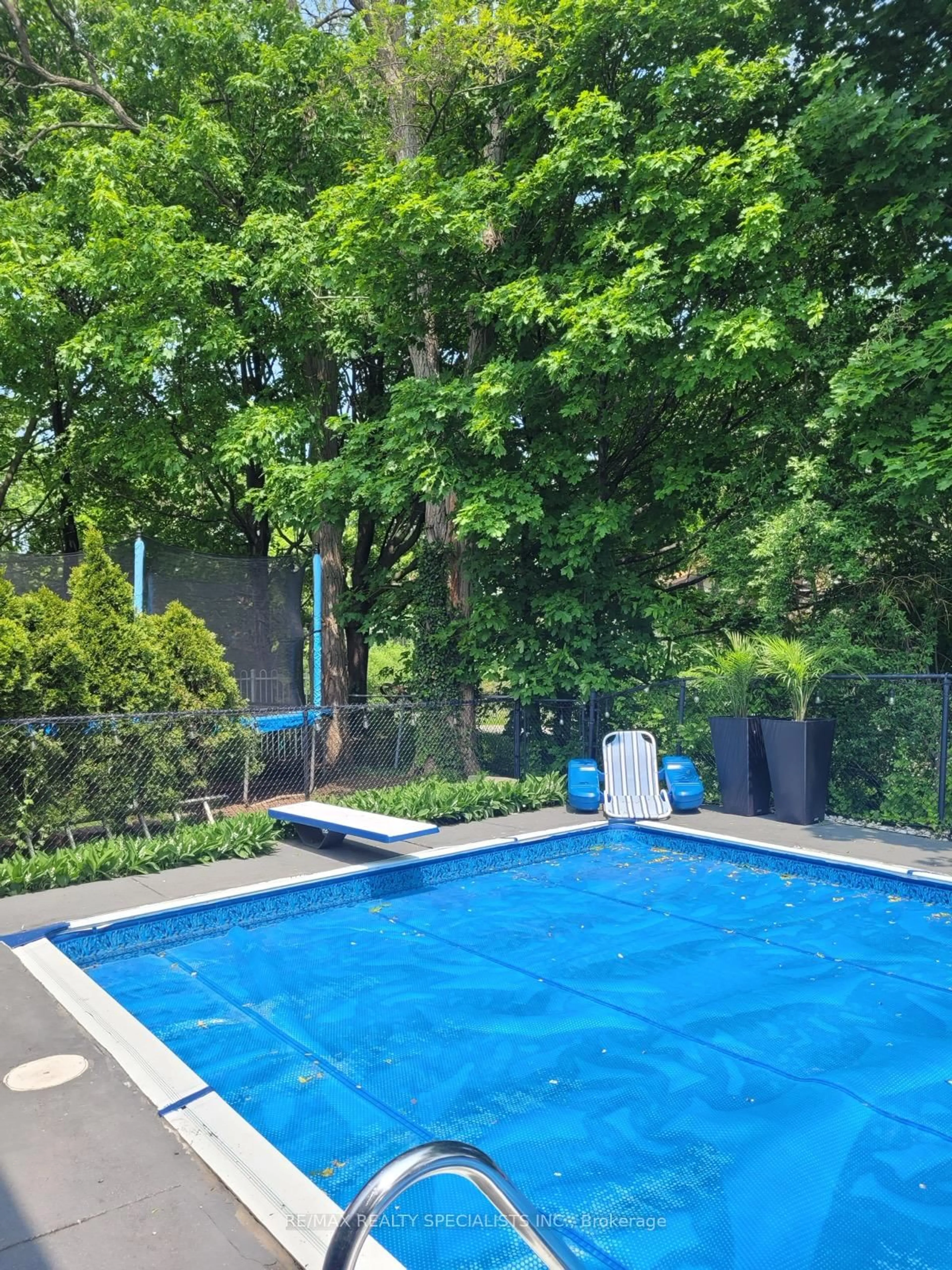 Pool for 3665 Autumnleaf Cres, Mississauga Ontario L5L 1K7