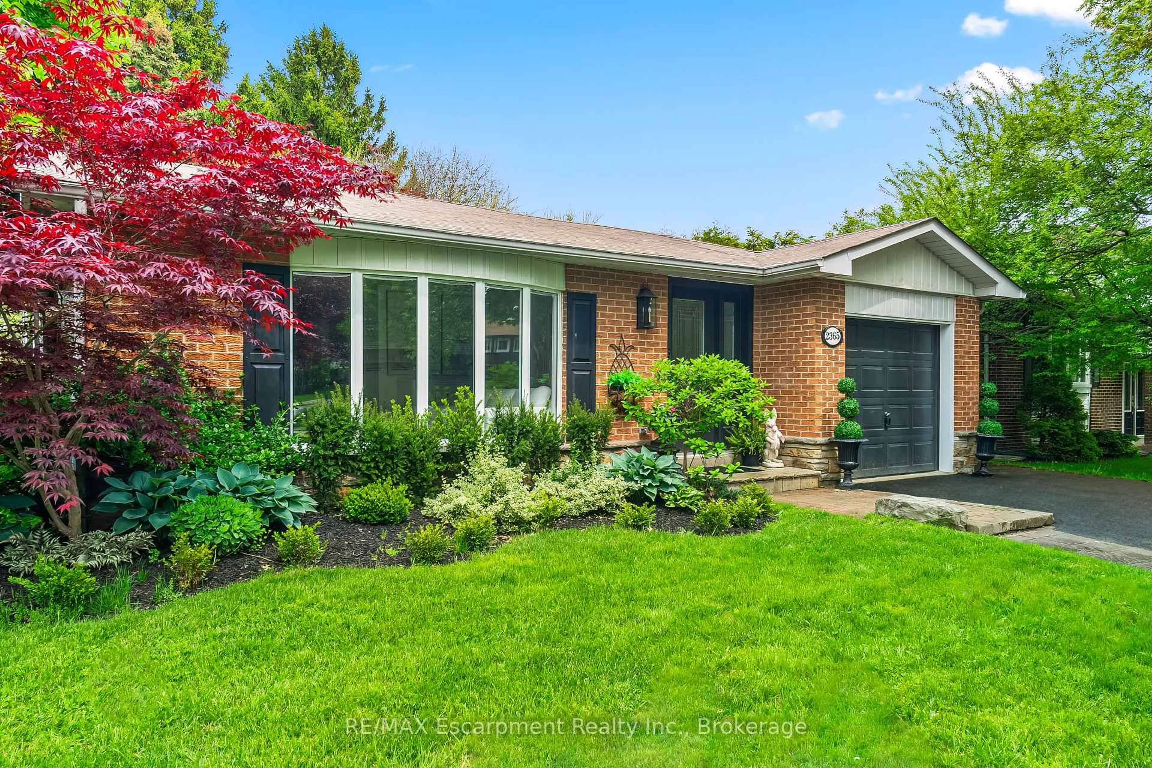 Home with brick exterior material, street for 2365 Devon Rd, Oakville Ontario L6J 5R6