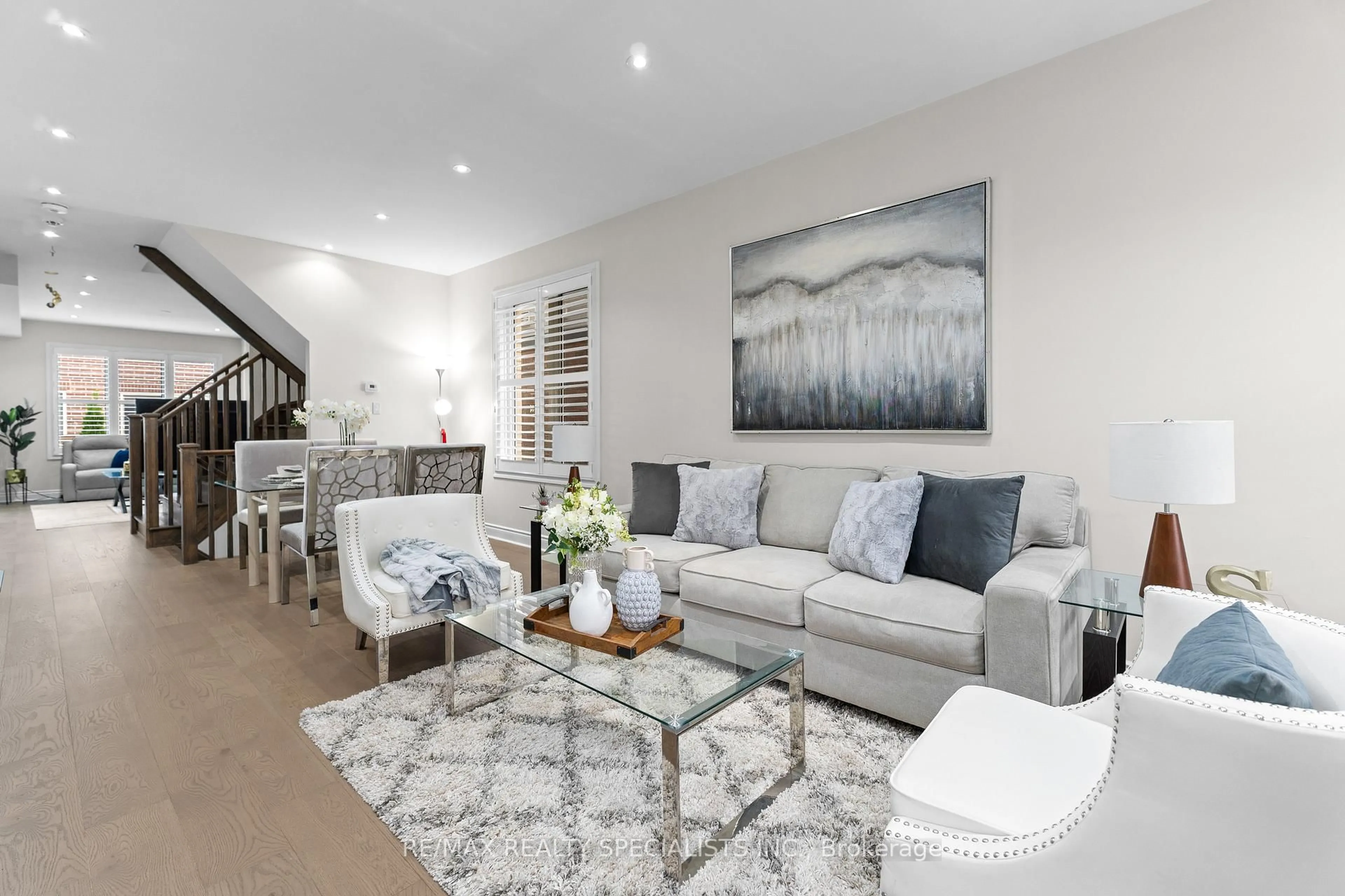 Living room with furniture, unknown for 19 Troyer St, Brampton Ontario L7A 4T4