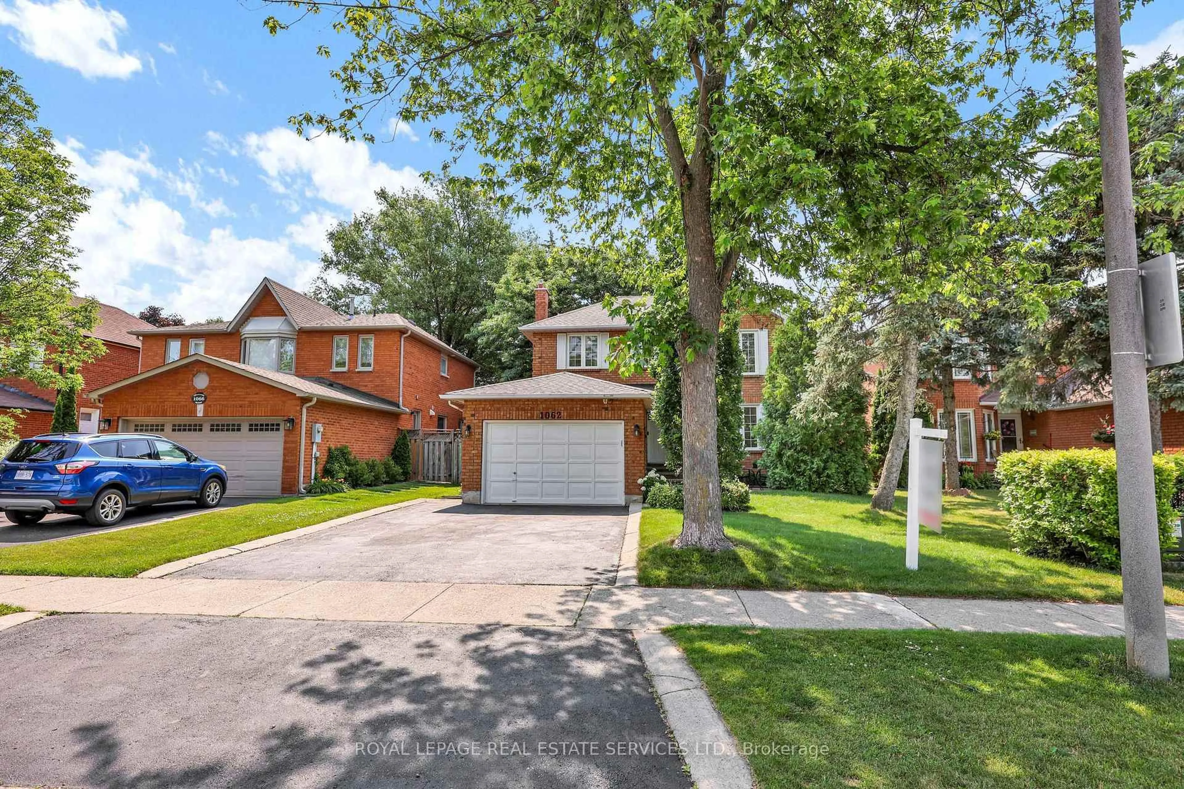 Home with brick exterior material, street for 1062 Glenbrook Ave, Oakville Ontario L6H 4A3