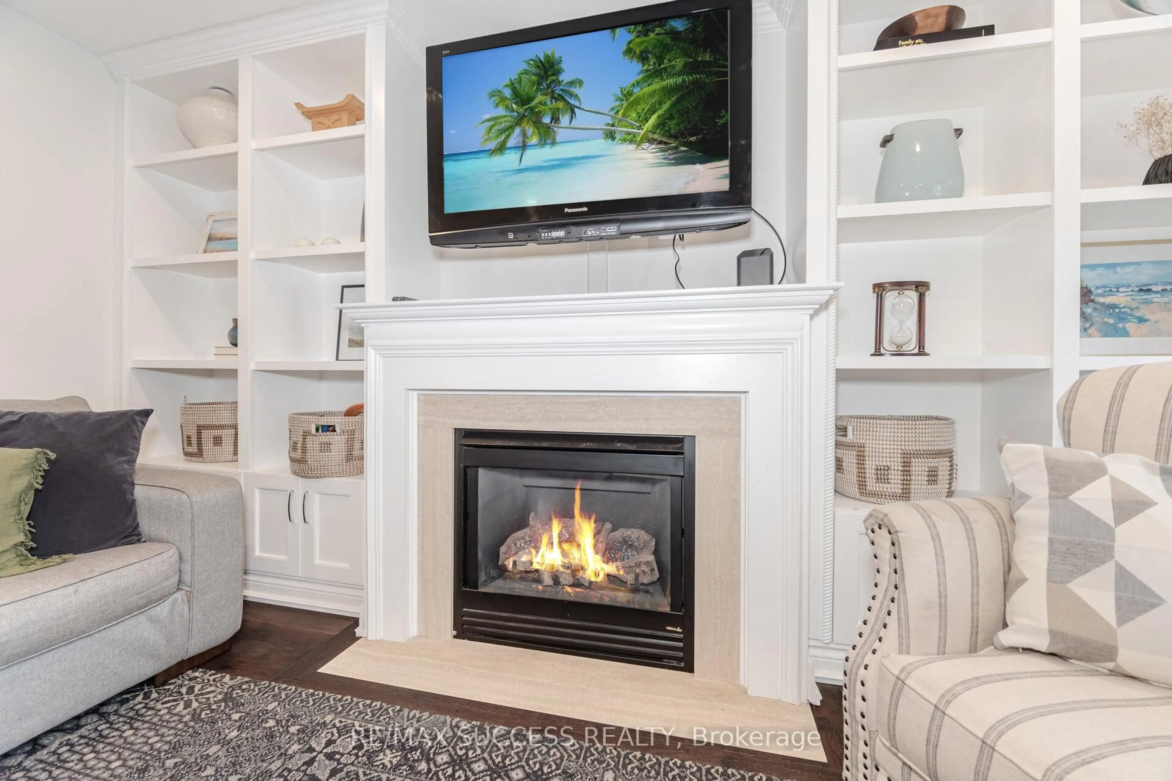 Home theater for 19 Sawston Circ, Brampton Ontario L7A 2N7