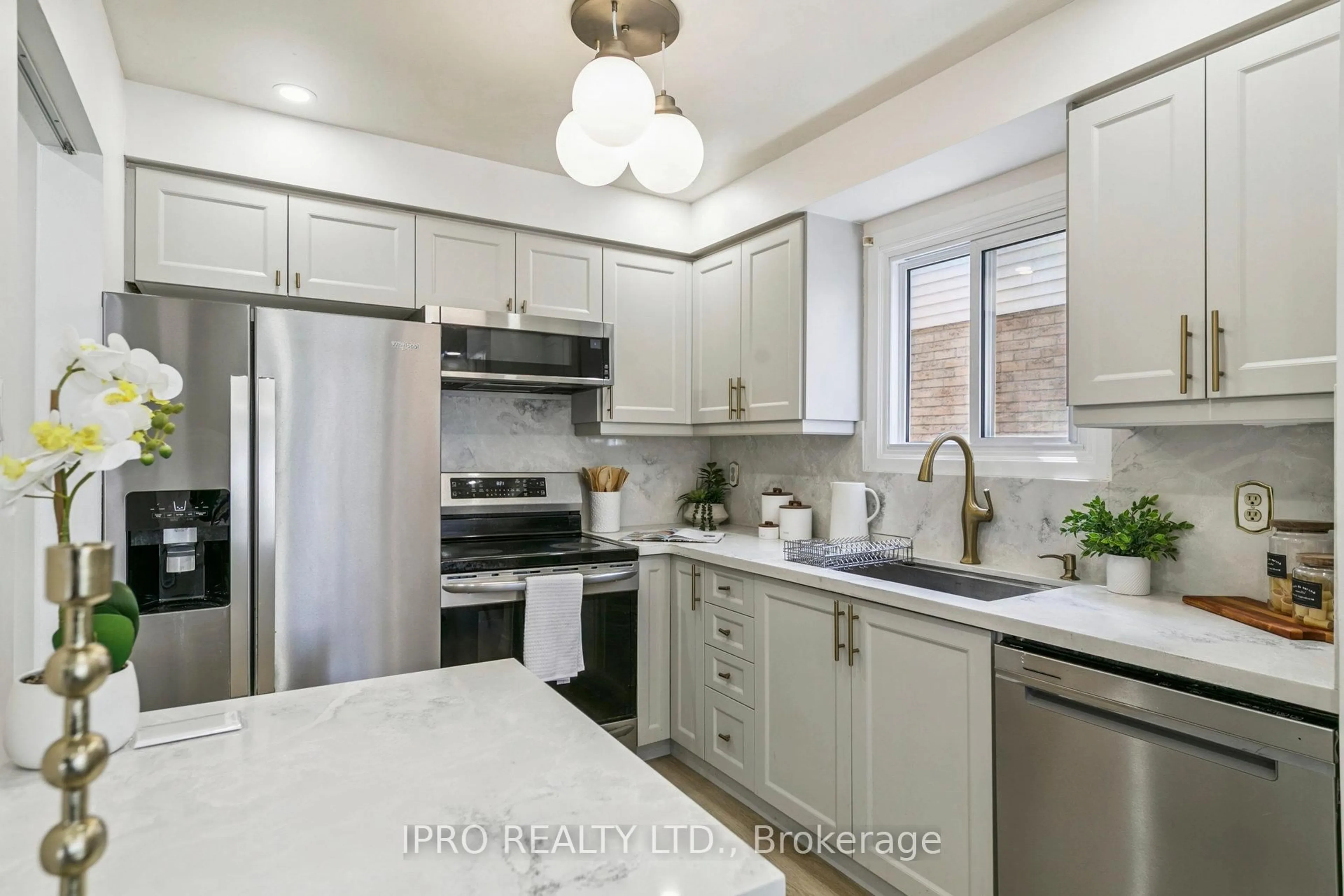 Unknown for 3455 Caplan Cres #3, Burlington Ontario L7N 2P9