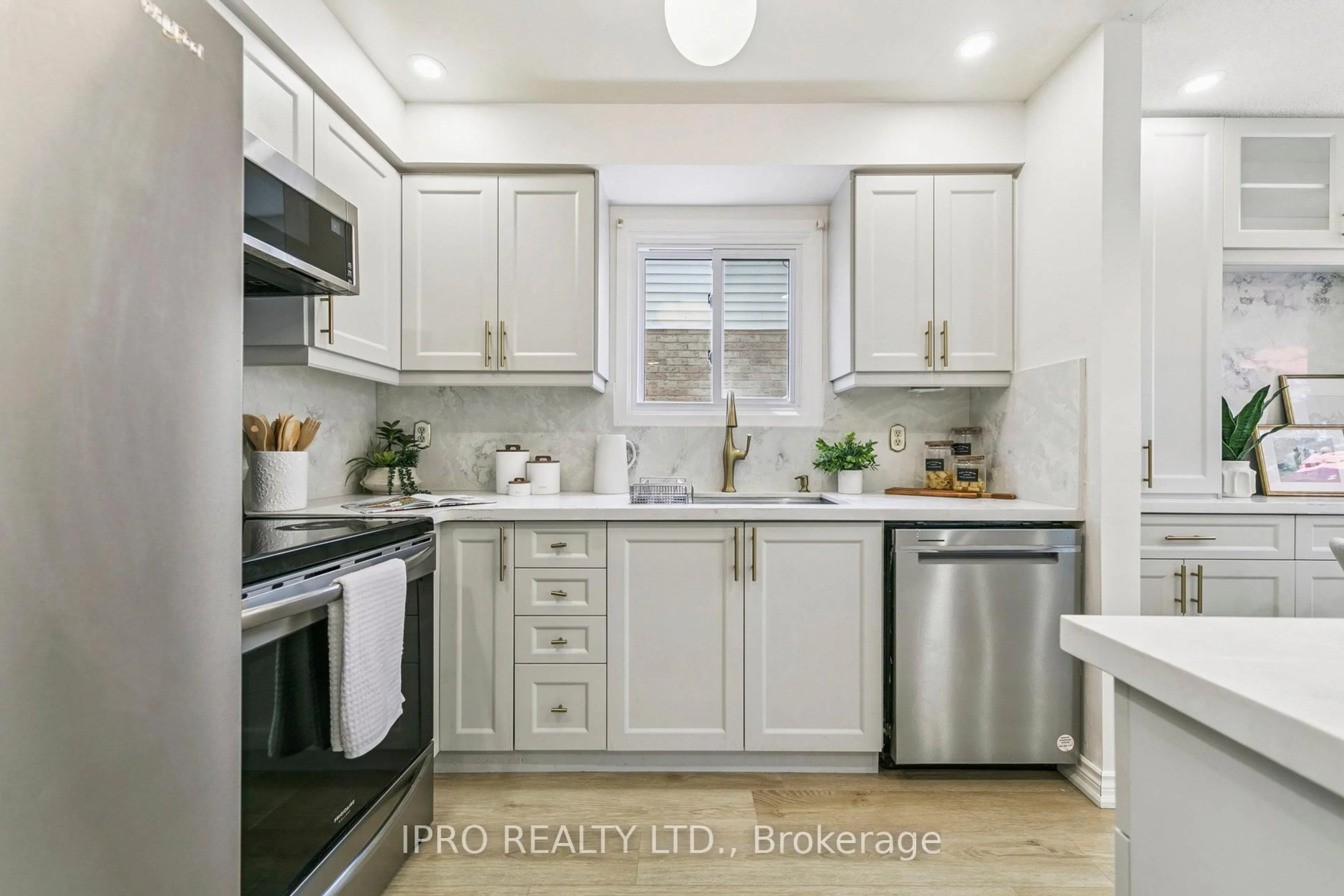 Unknown for 3455 Caplan Cres #3, Burlington Ontario L7N 2P9
