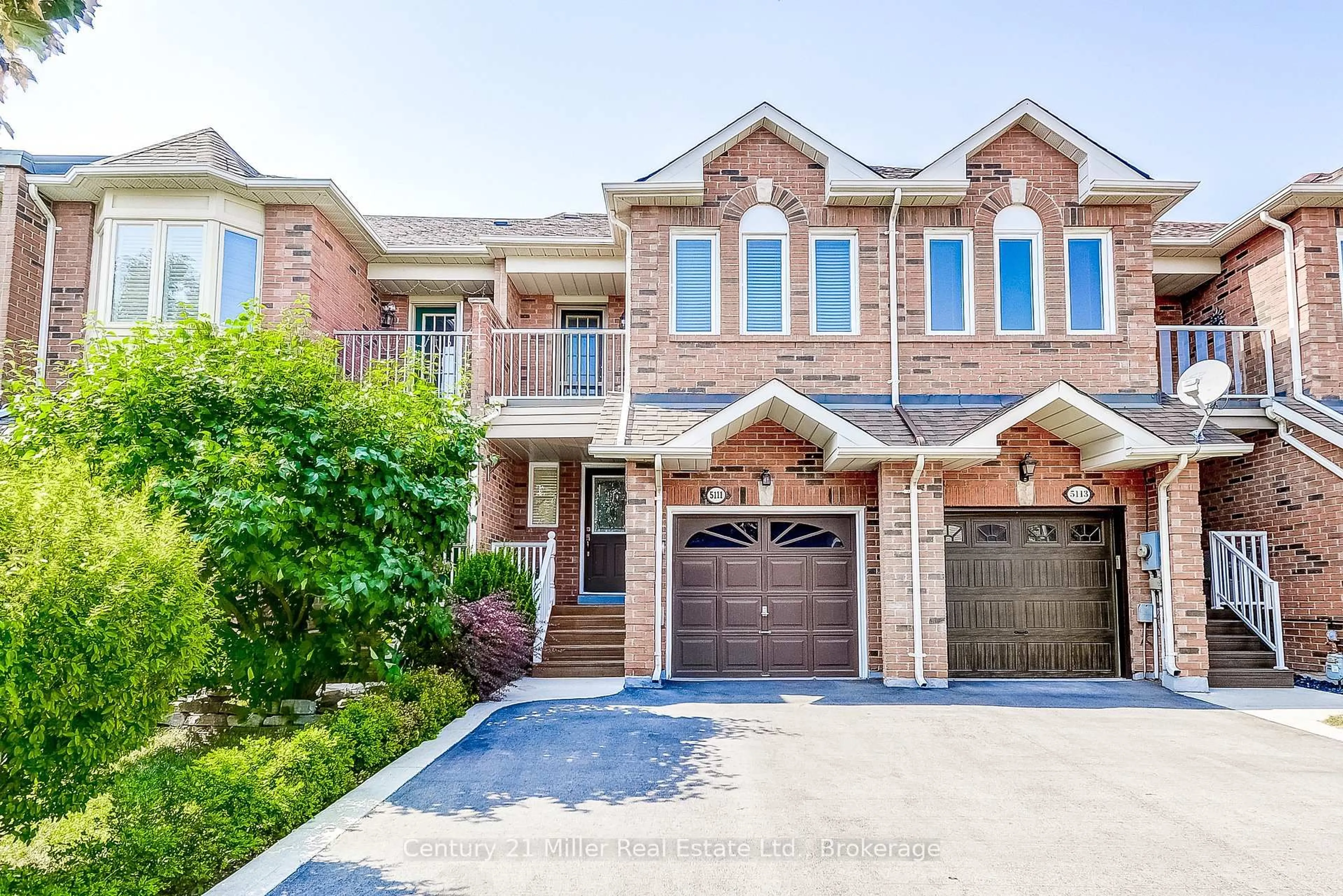 Home with brick exterior material, street for 5111 Thornburn Dr, Burlington Ontario L7L 6K2