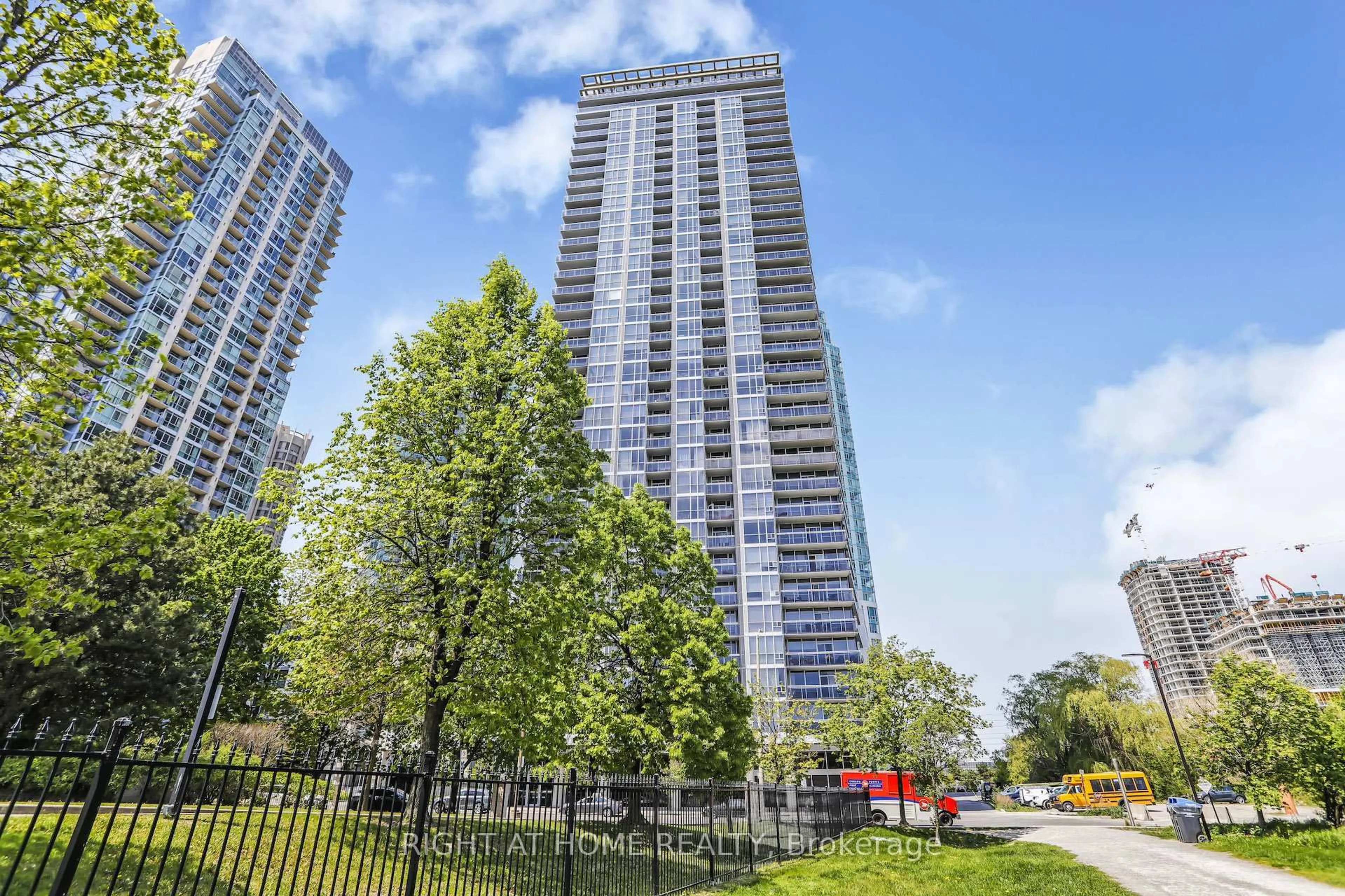 Unknown for 223 Web Dr #3007, Mississauga Ontario L5B 0E8