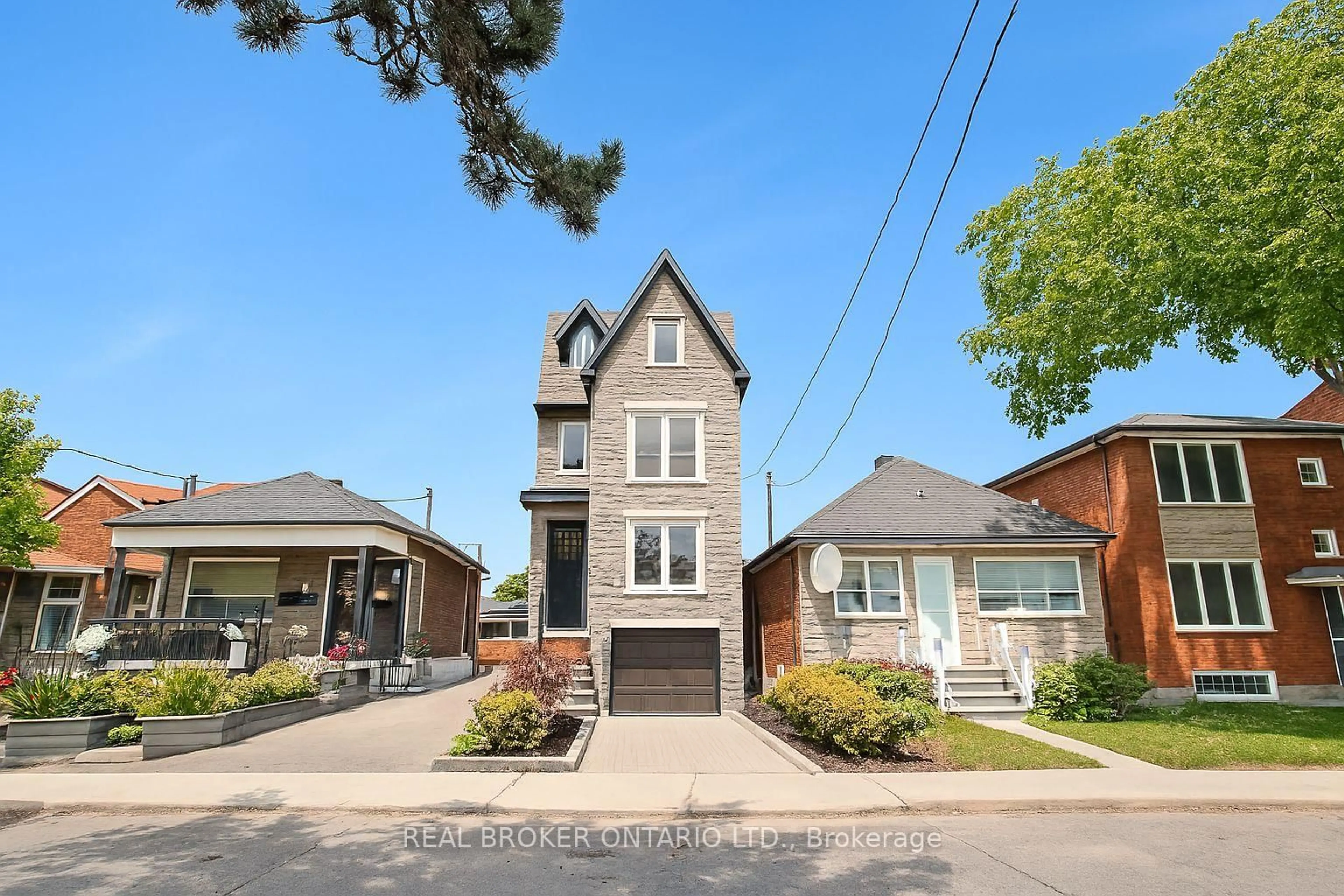 Home with brick exterior material, street for 108 Hatherley Rd, Toronto Ontario M6E 1W2