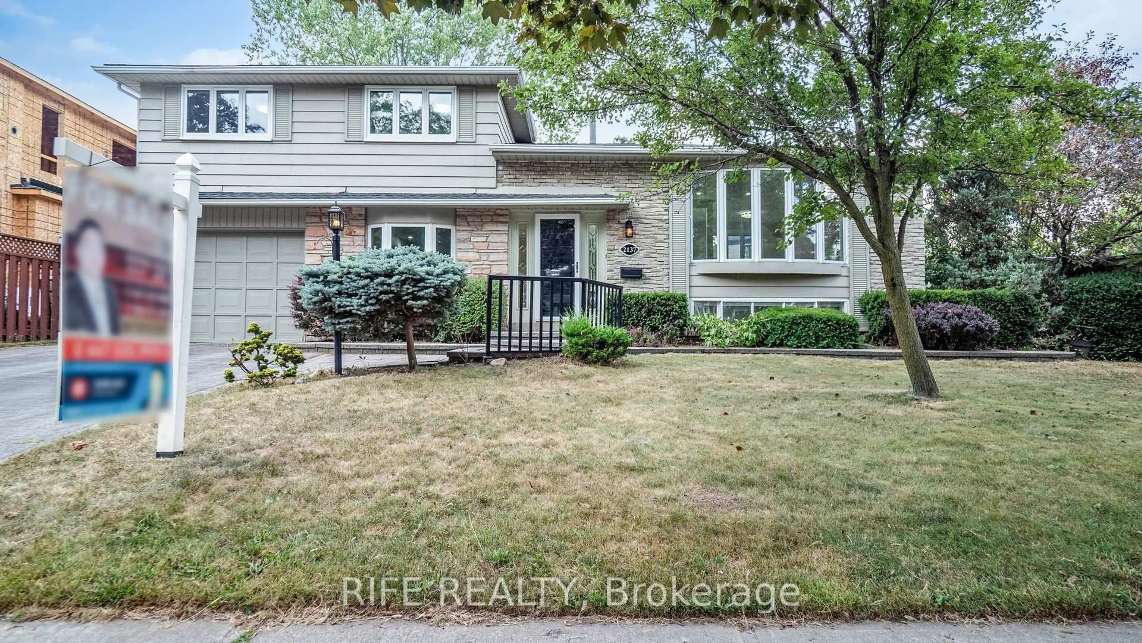 Home with brick exterior material, street for 2137 Hixon St, Oakville Ontario L6L 1T3