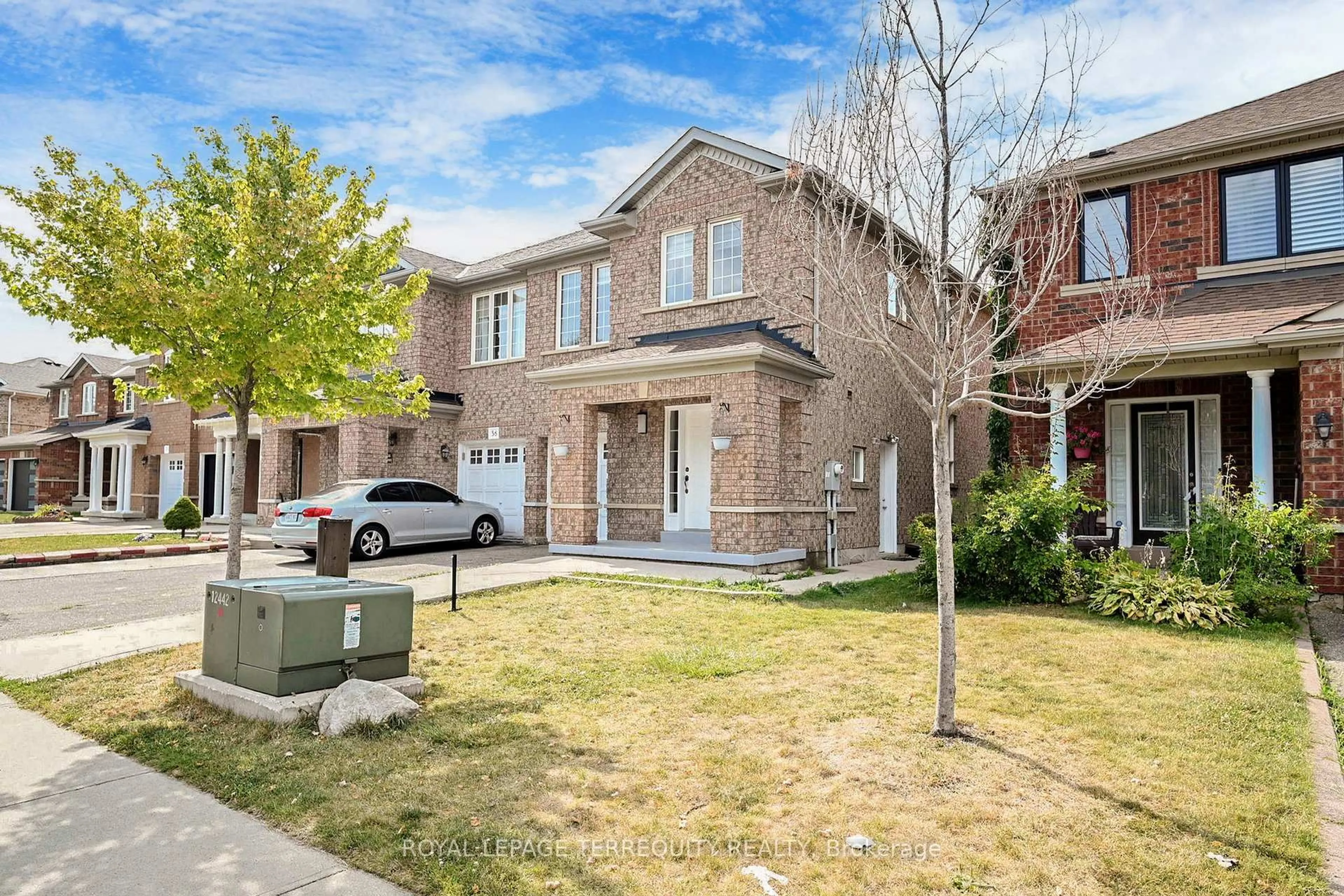 Home with brick exterior material, street for 54 Mistdale Cres, Brampton Ontario L7A 1S1
