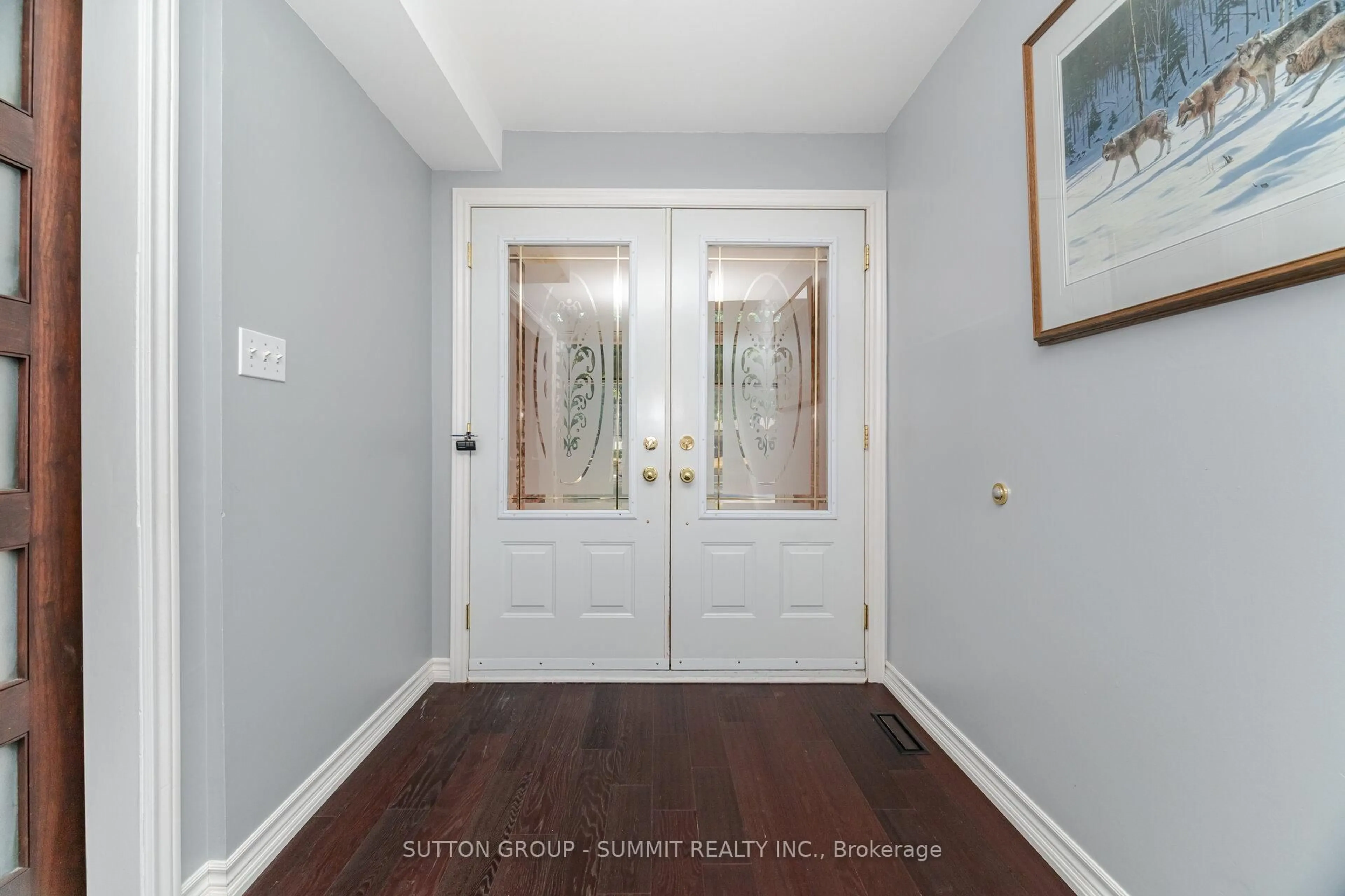 Indoor entryway for 2667 Hayford Crt, Mississauga Ontario L5K 1P8