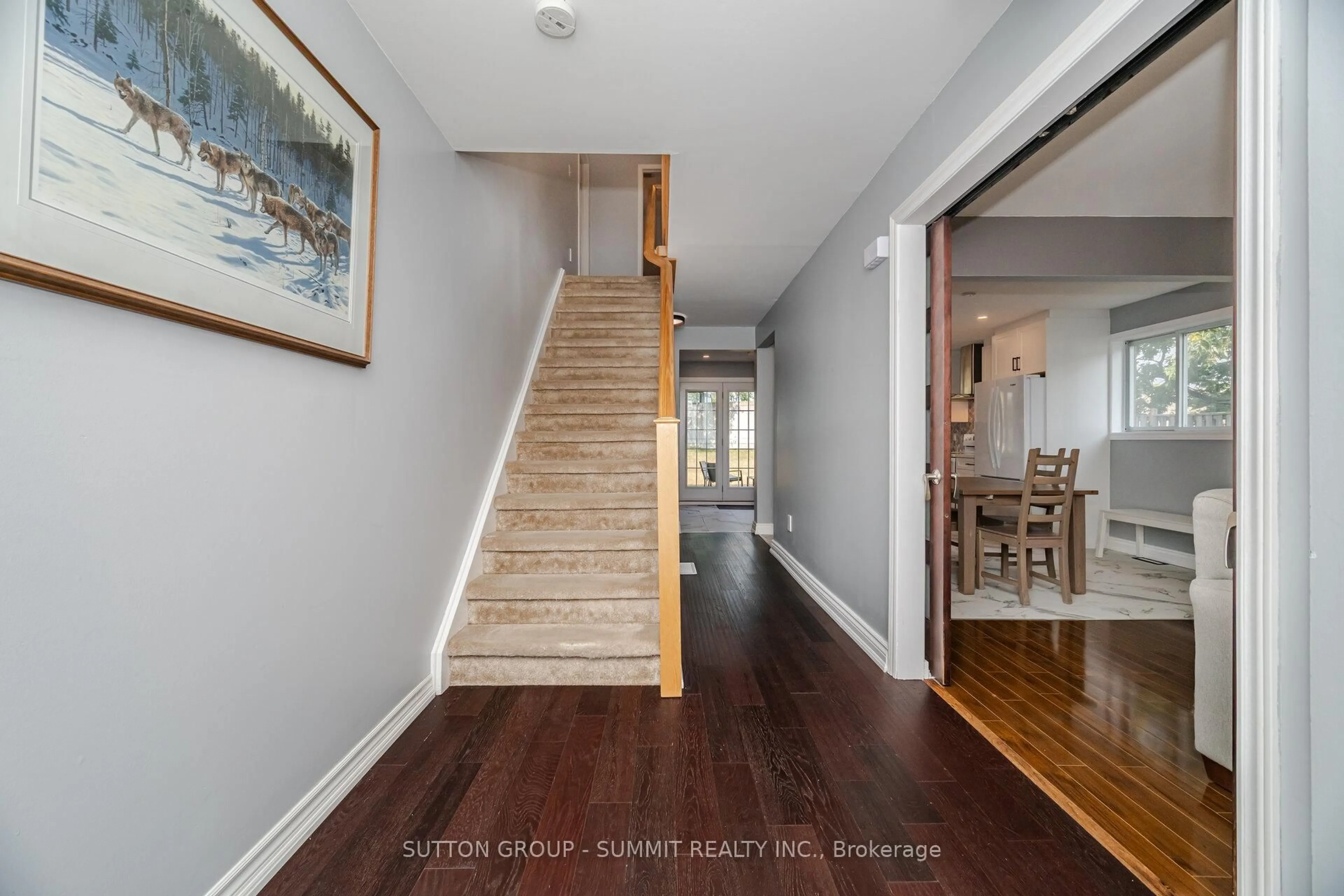 Indoor entryway for 2667 Hayford Crt, Mississauga Ontario L5K 1P8