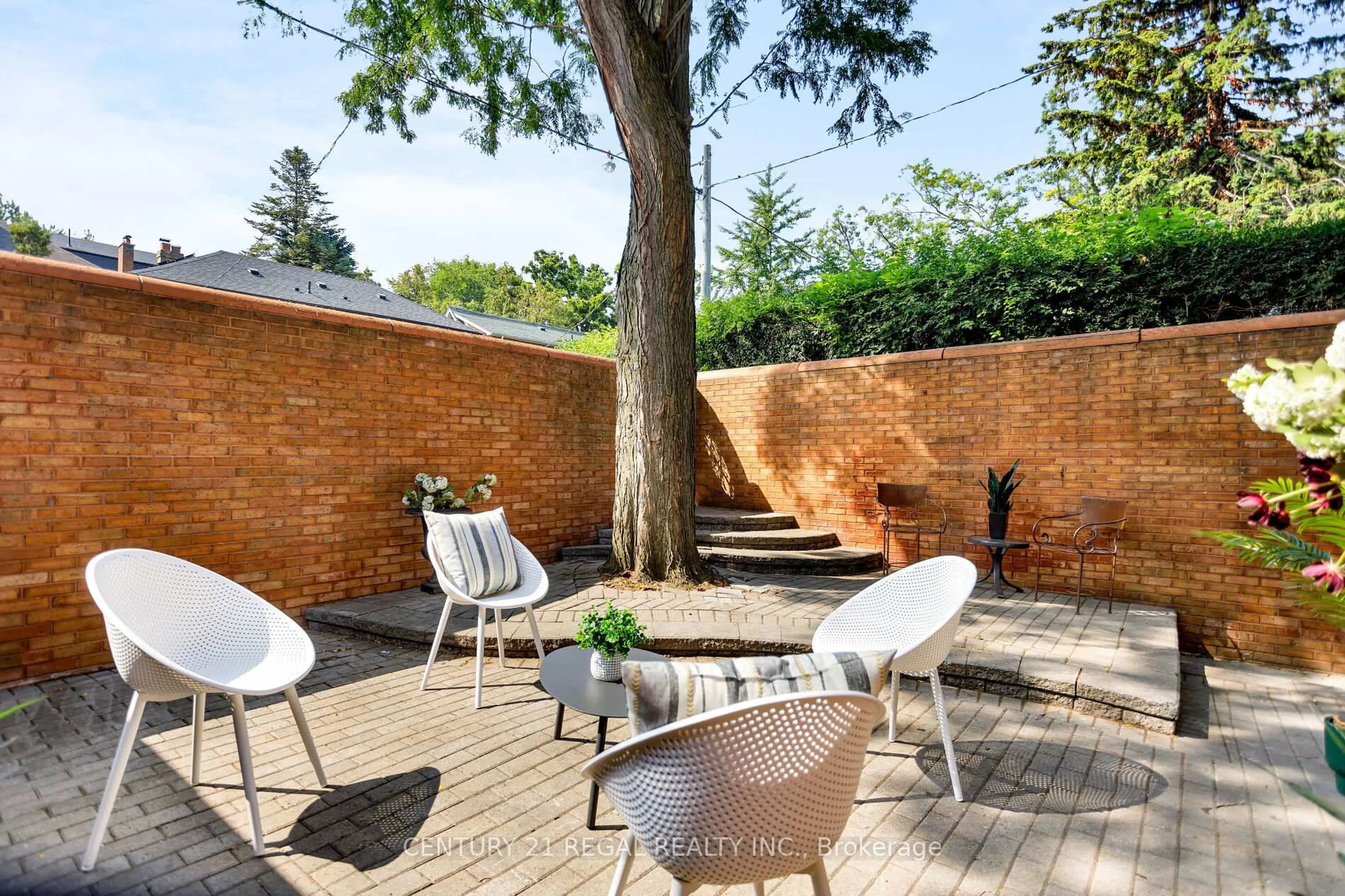Patio, street for 72 Abbott Ave, Toronto Ontario M6P 1H6