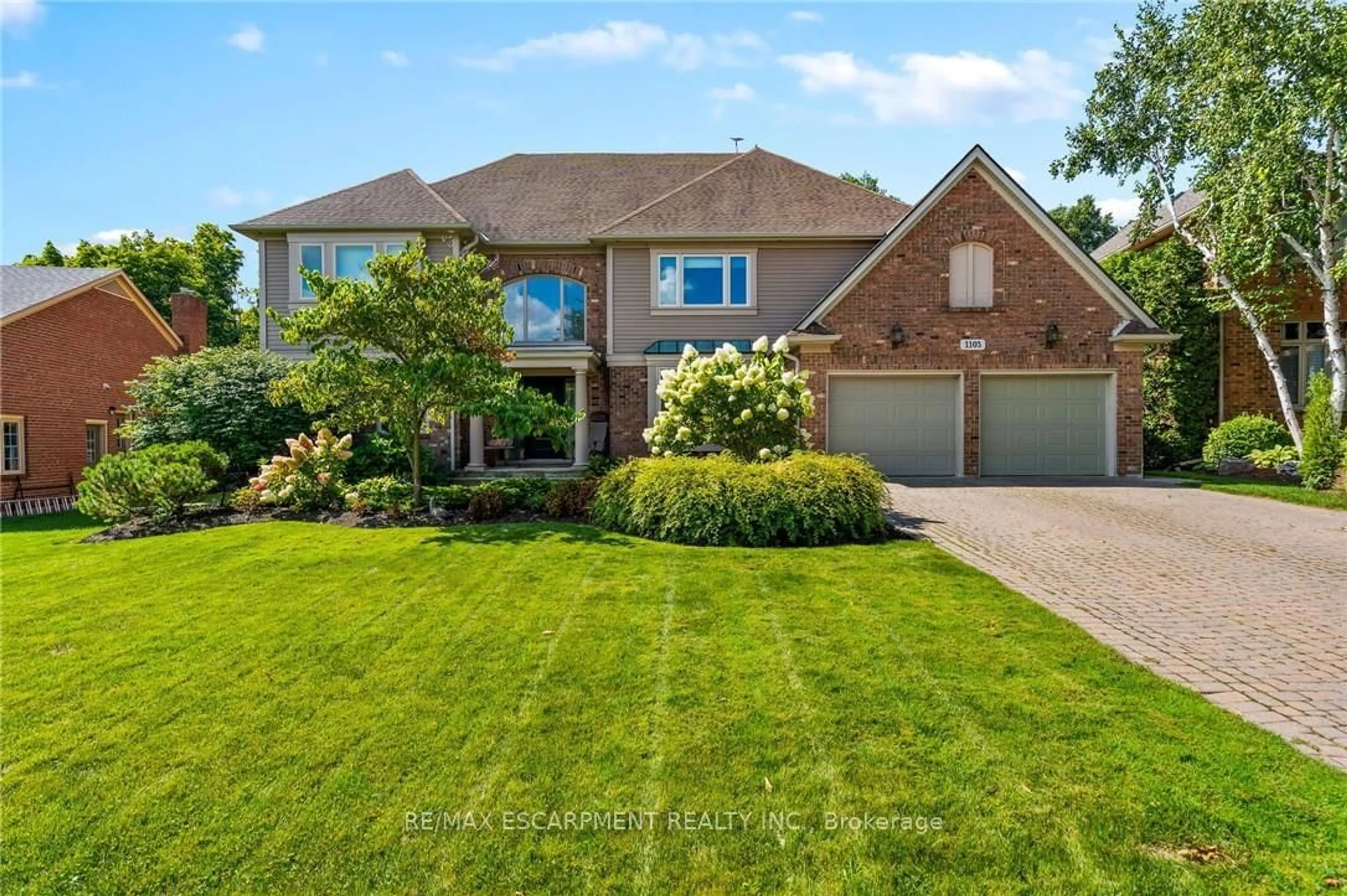 Home with brick exterior material, water/lake/river/ocean view for 1103 Crofton Way, Burlington Ontario L7P 4X1
