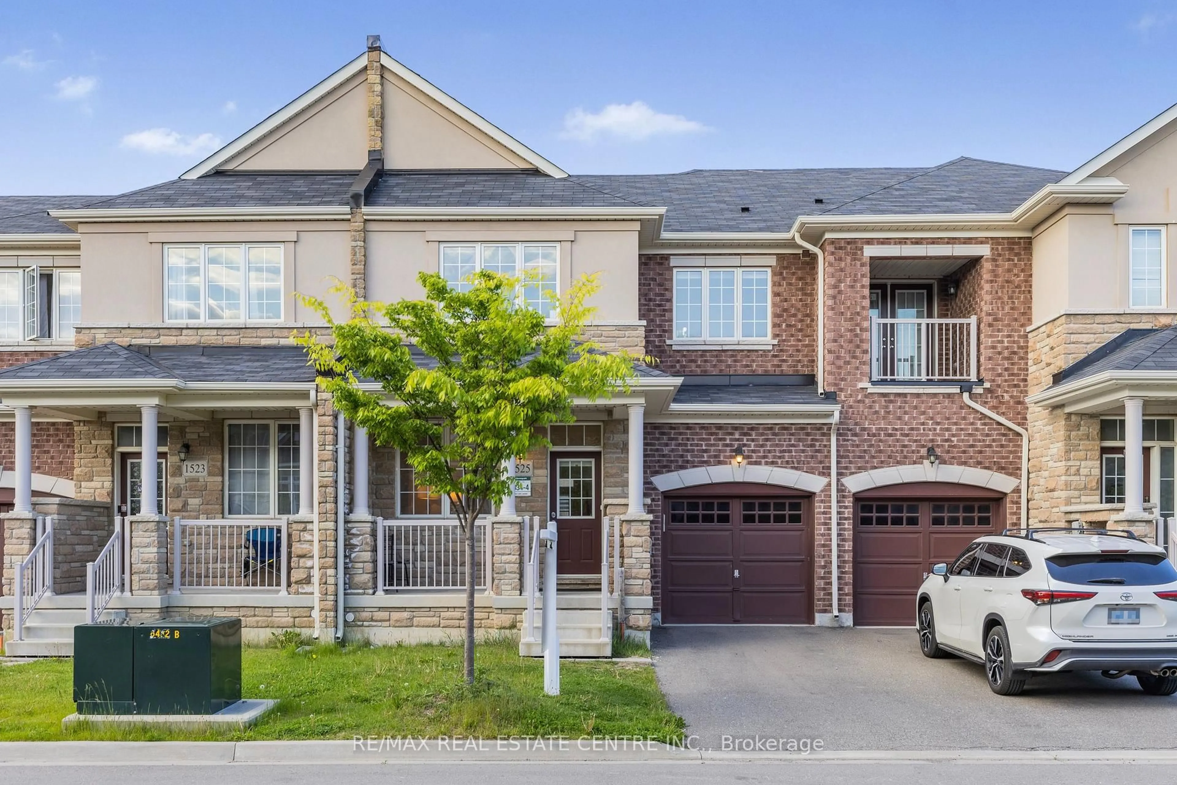 Home with brick exterior material, street for 1525 Carr Landing, Milton Ontario L9E 1H2