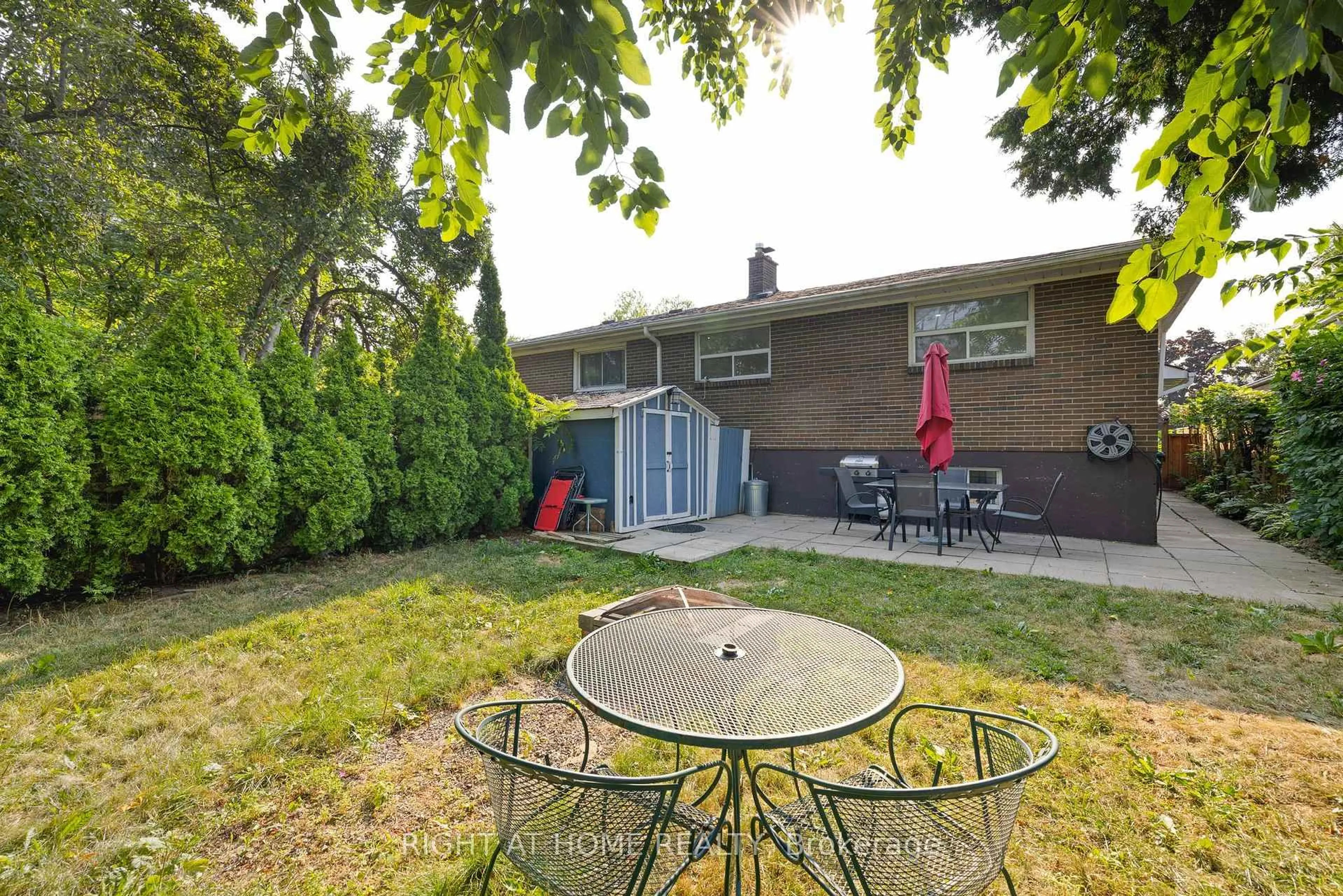 Patio, street for 1147 Saturnia Cres, Mississauga Ontario L4Y 2M2