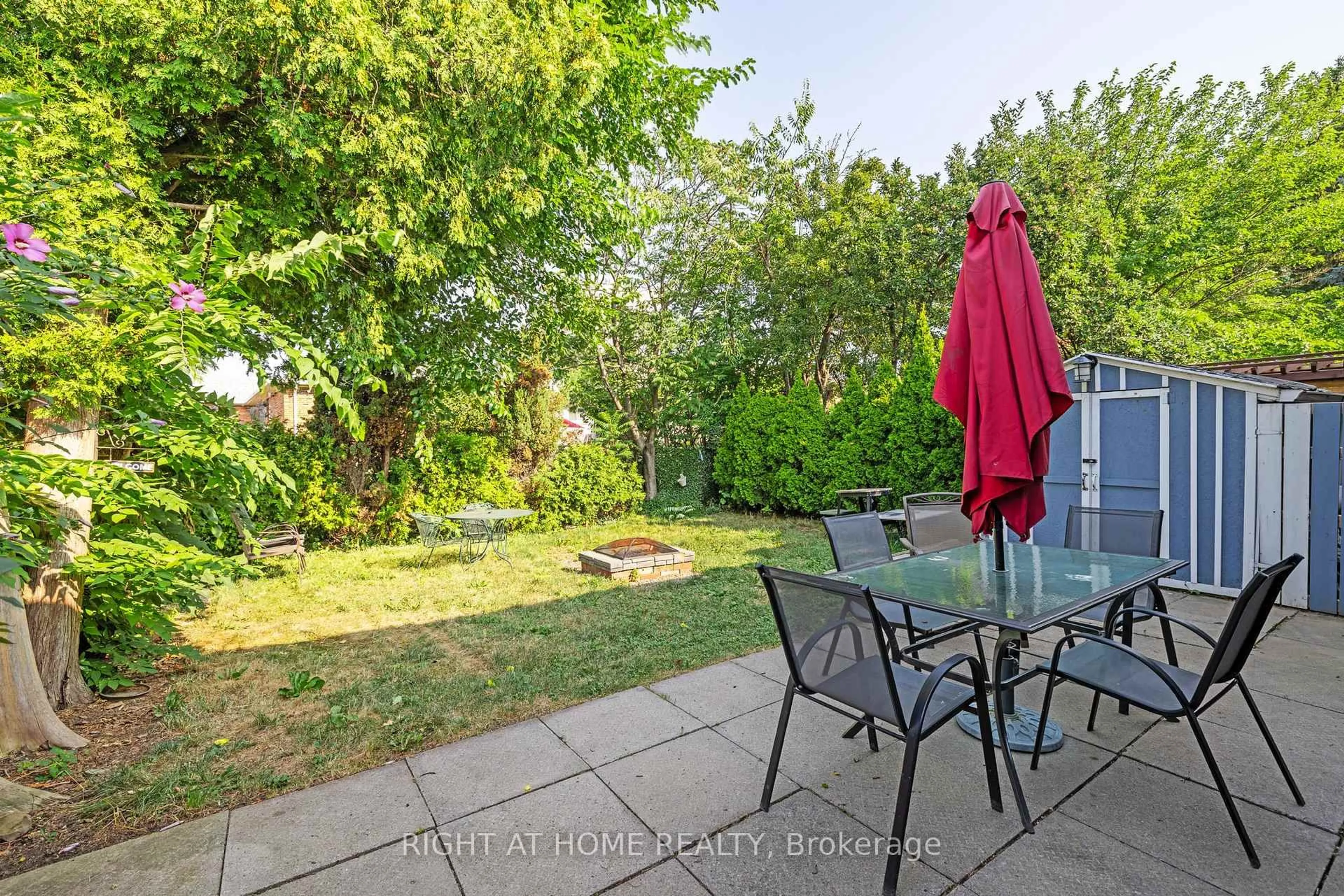 Patio, unknown for 1147 Saturnia Cres, Mississauga Ontario L4Y 2M2