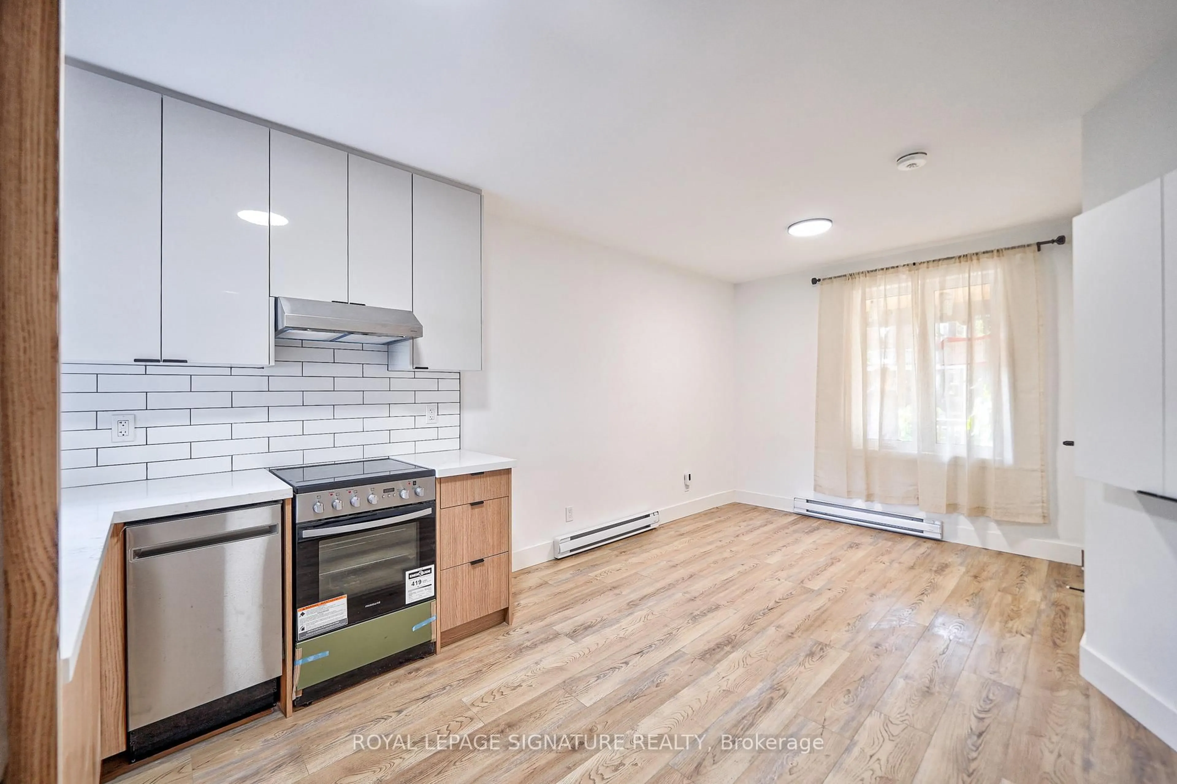 Unknown for 541 St Clarens Ave, Toronto Ontario M6H 3W6