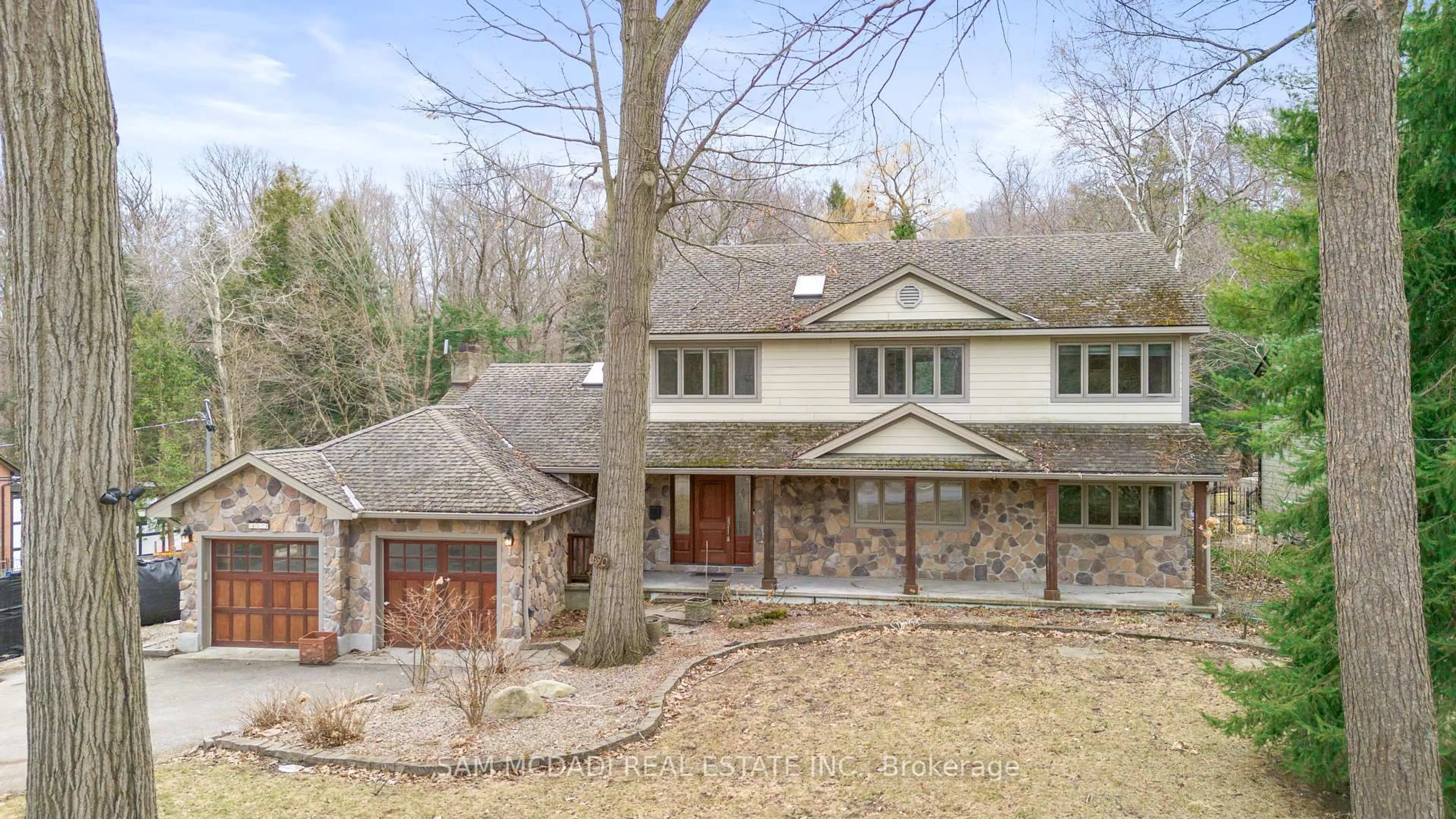 Home with brick exterior material, street for 690 Meadow Wood Rd, Mississauga Ontario L5J 2S6