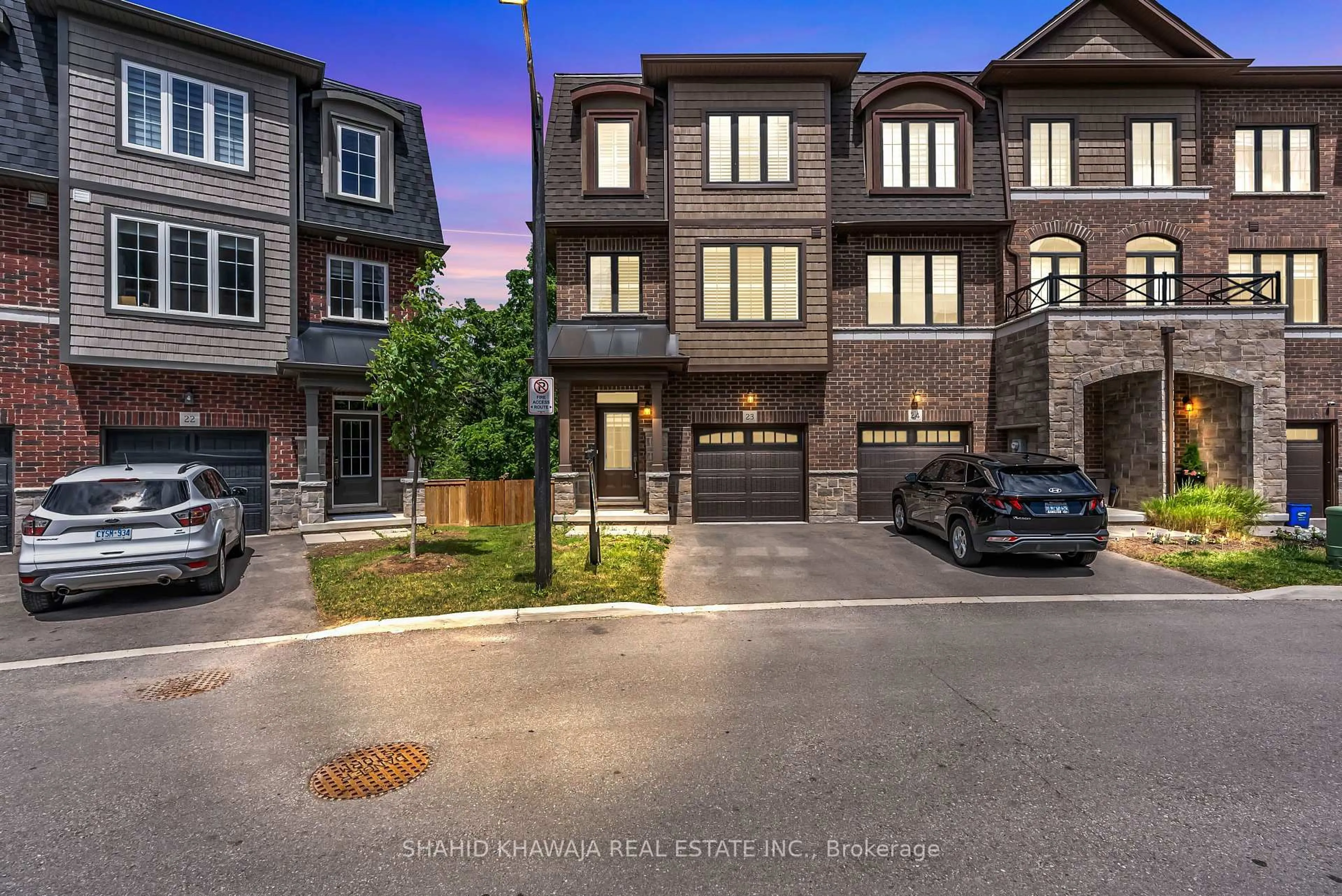 Home with brick exterior material, street for 445 Ontario St #Unit 23, Milton Ontario L9T 9K2