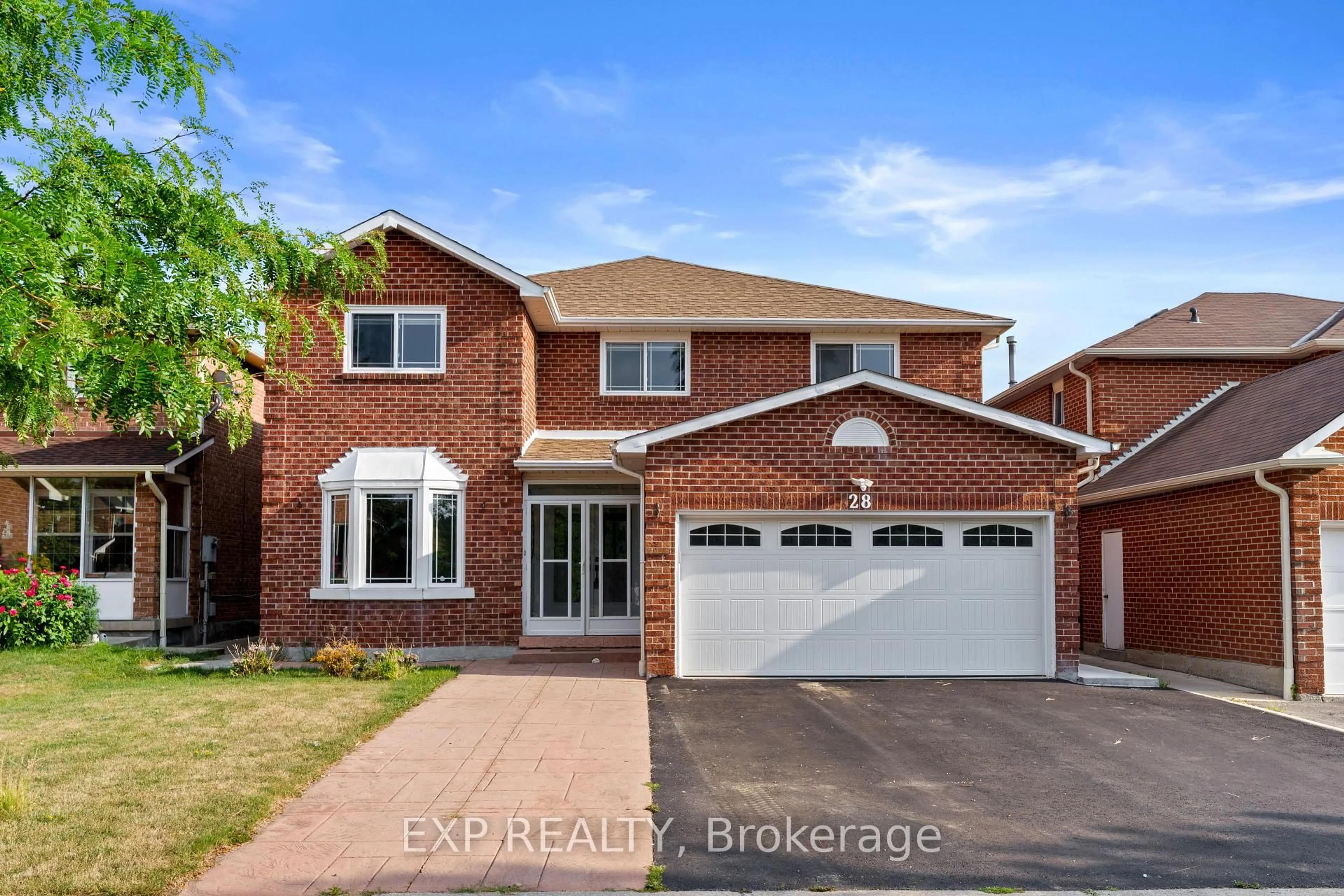 Home with brick exterior material, street for 28 Fairlight St, Brampton Ontario L6Z 3W2