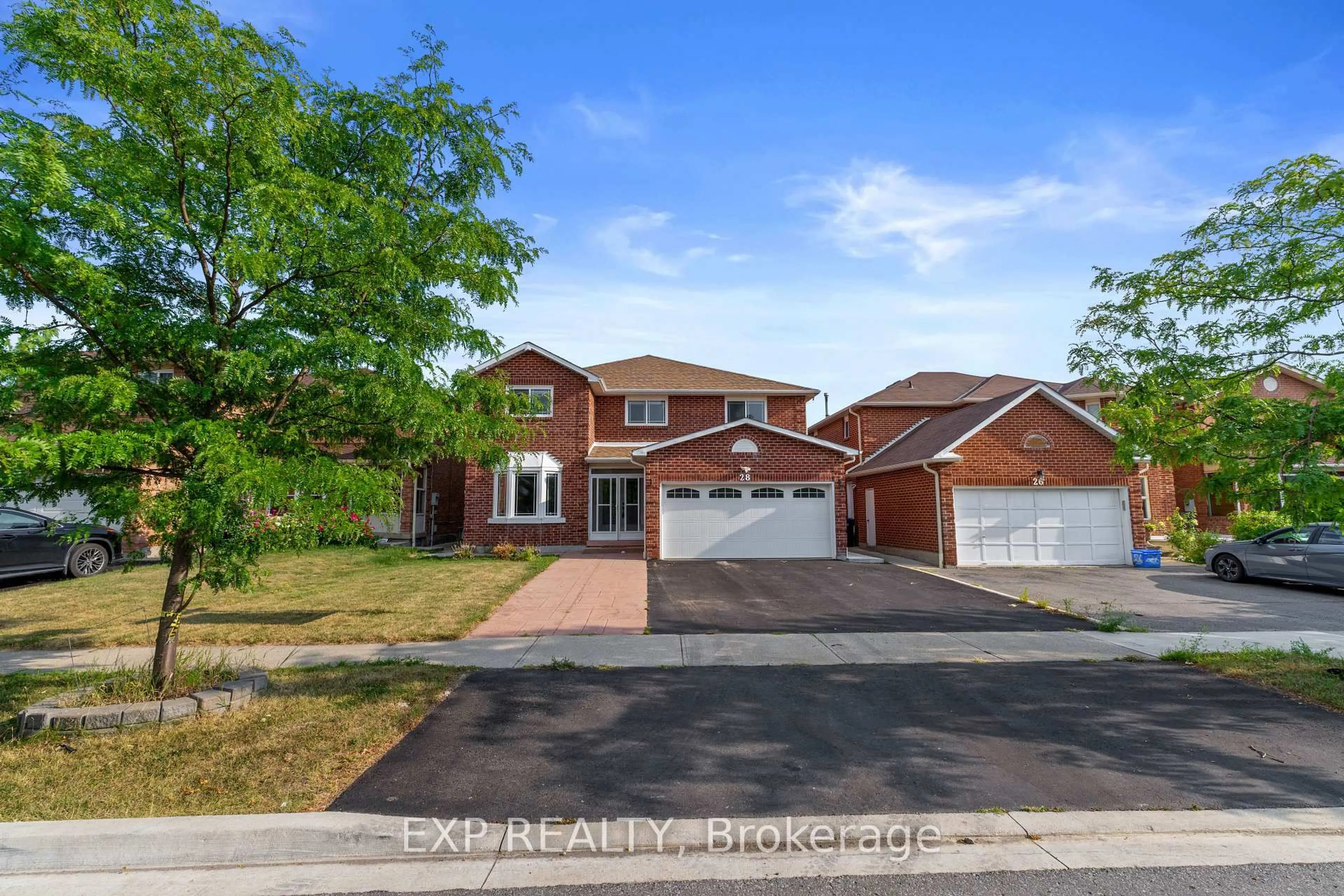 Home with brick exterior material, street for 28 Fairlight St, Brampton Ontario L6Z 3W2
