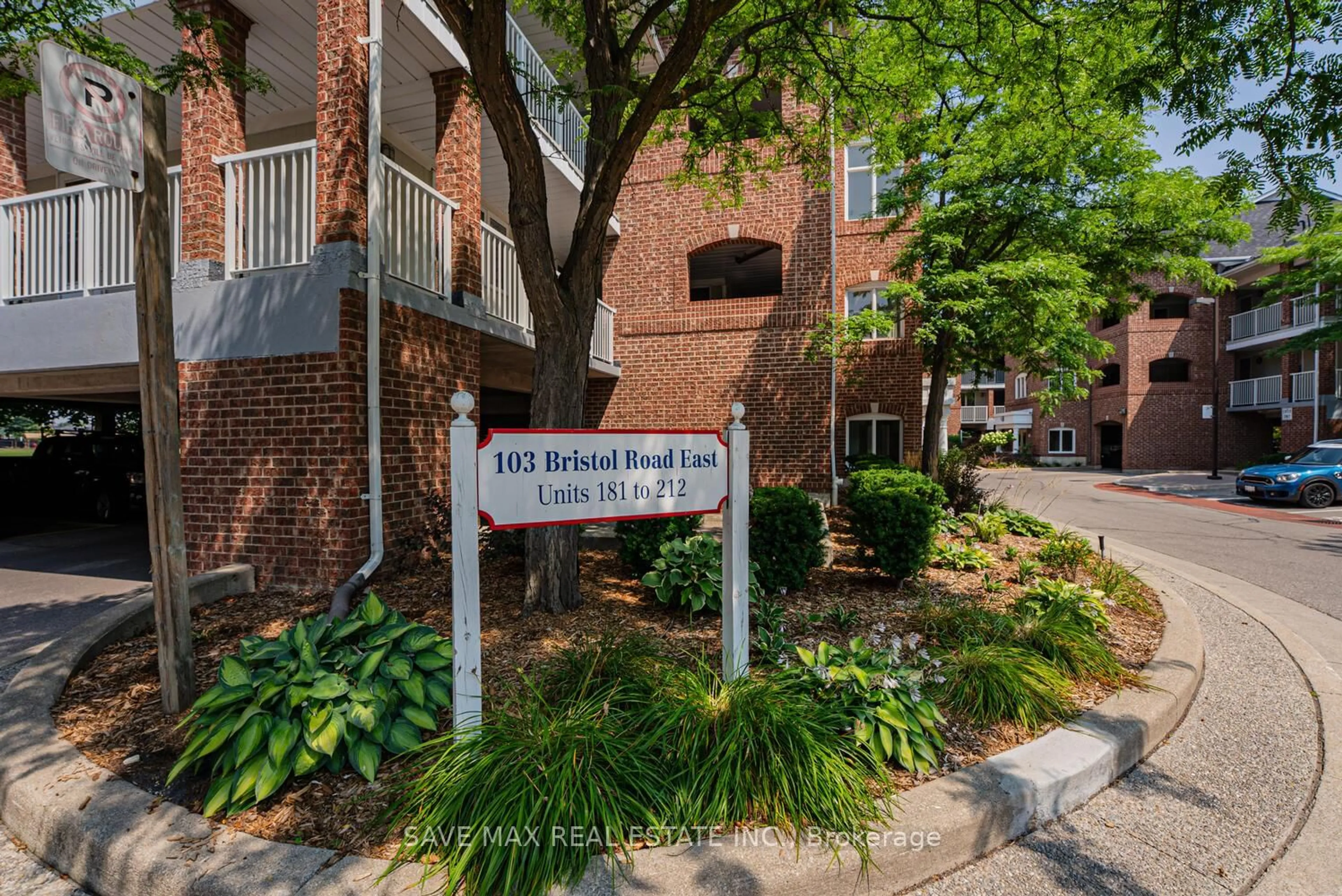 Unknown for 103 Bristol Rd #212, Mississauga Ontario L4Z 3P4