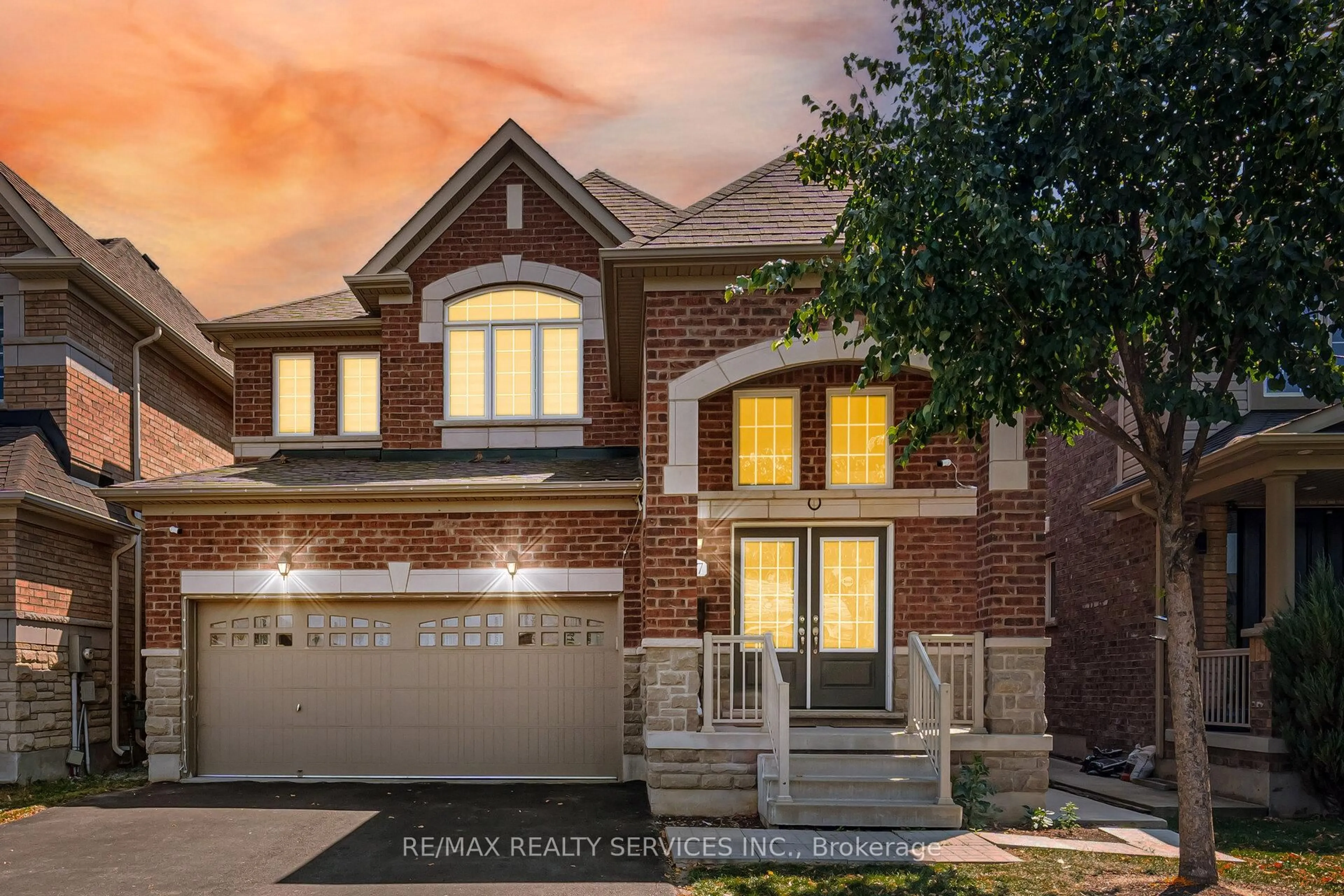 Home with brick exterior material, street for 97 Fawnridge Rd, Caledon Ontario L7C 4B9