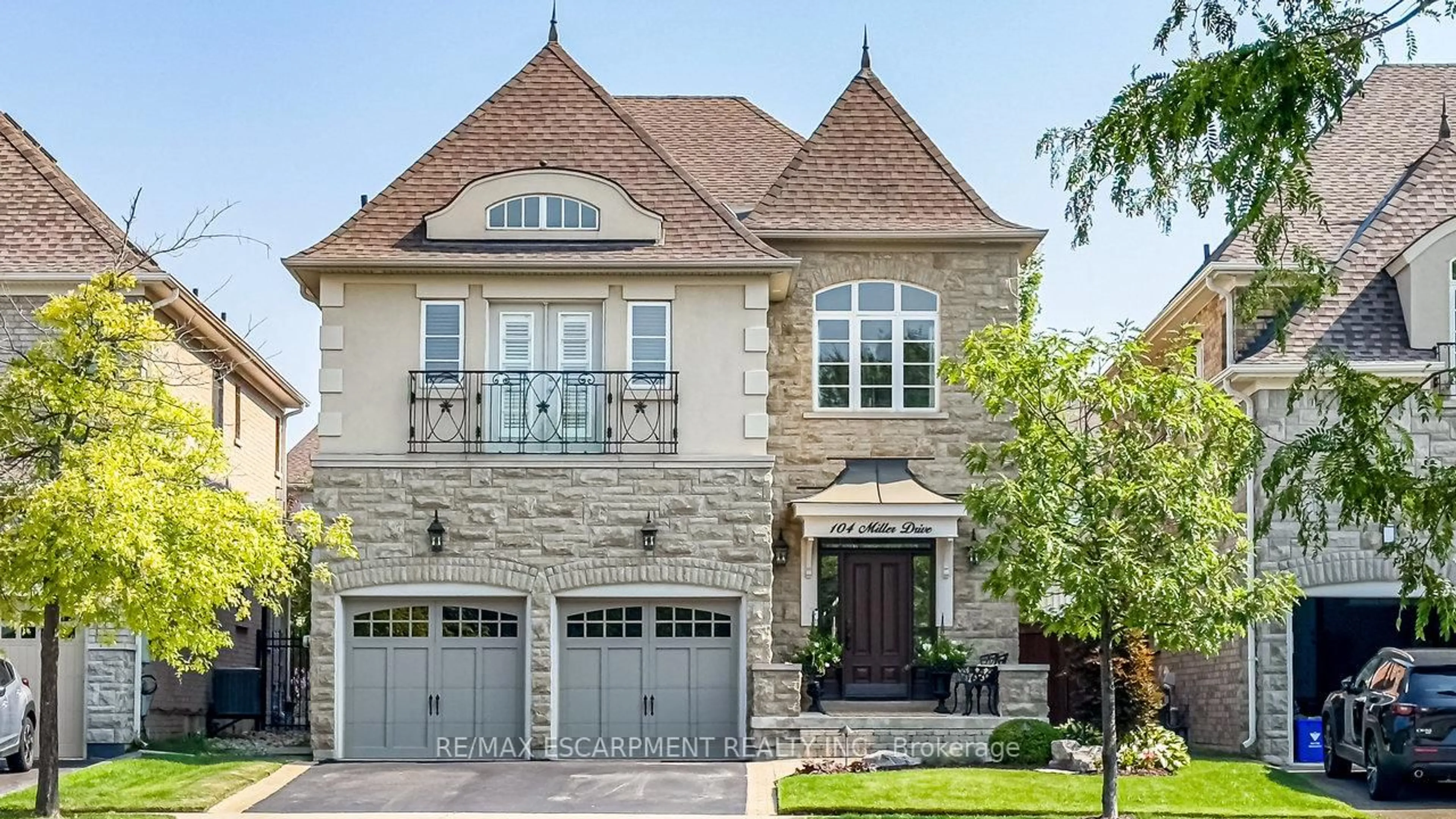 Home with brick exterior material, street for 104 Miller Dr, Halton Hills Ontario L7G 6P2