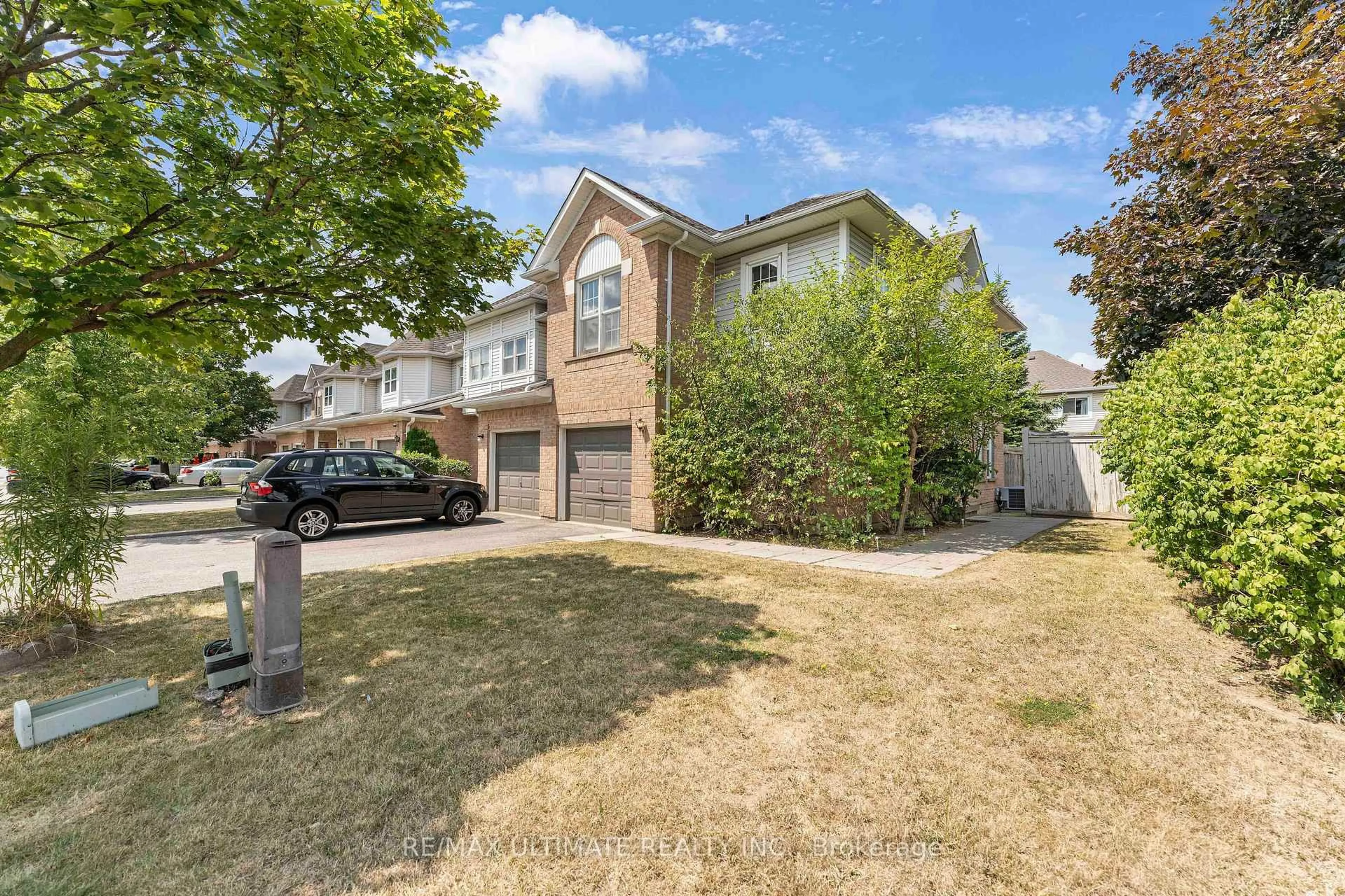 A pic from outside/outdoor area/front of a property/back of a property/a pic from drone, street for 1 Black Forest Dr, Brampton Ontario L6R 1V4