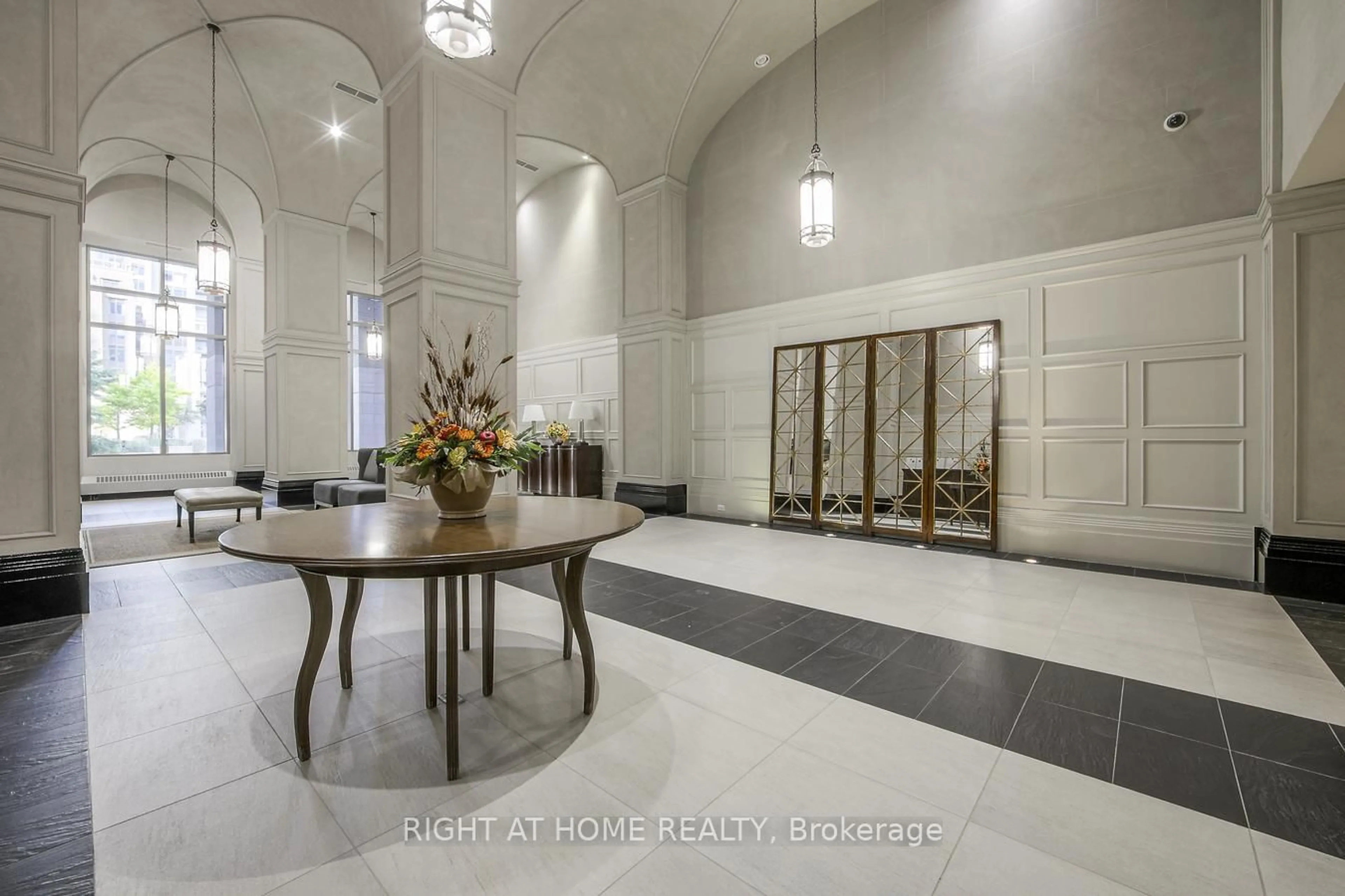 Lobby for 388 Prince Of Wales Dr #1809, Mississauga Ontario L5B 0A1
