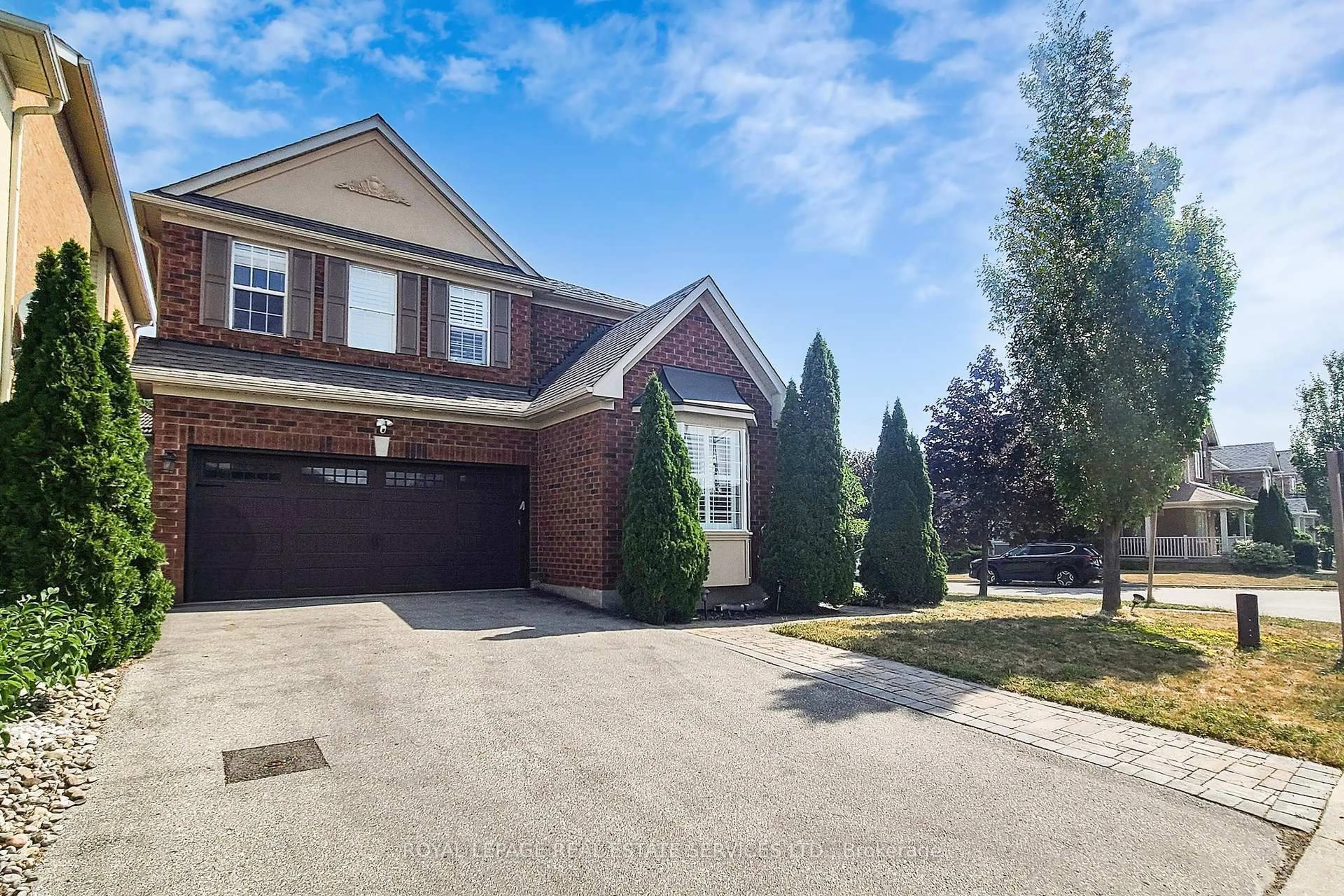 Home with brick exterior material, street for 3909 Mayla Dr, Mississauga Ontario L5M 7Y8