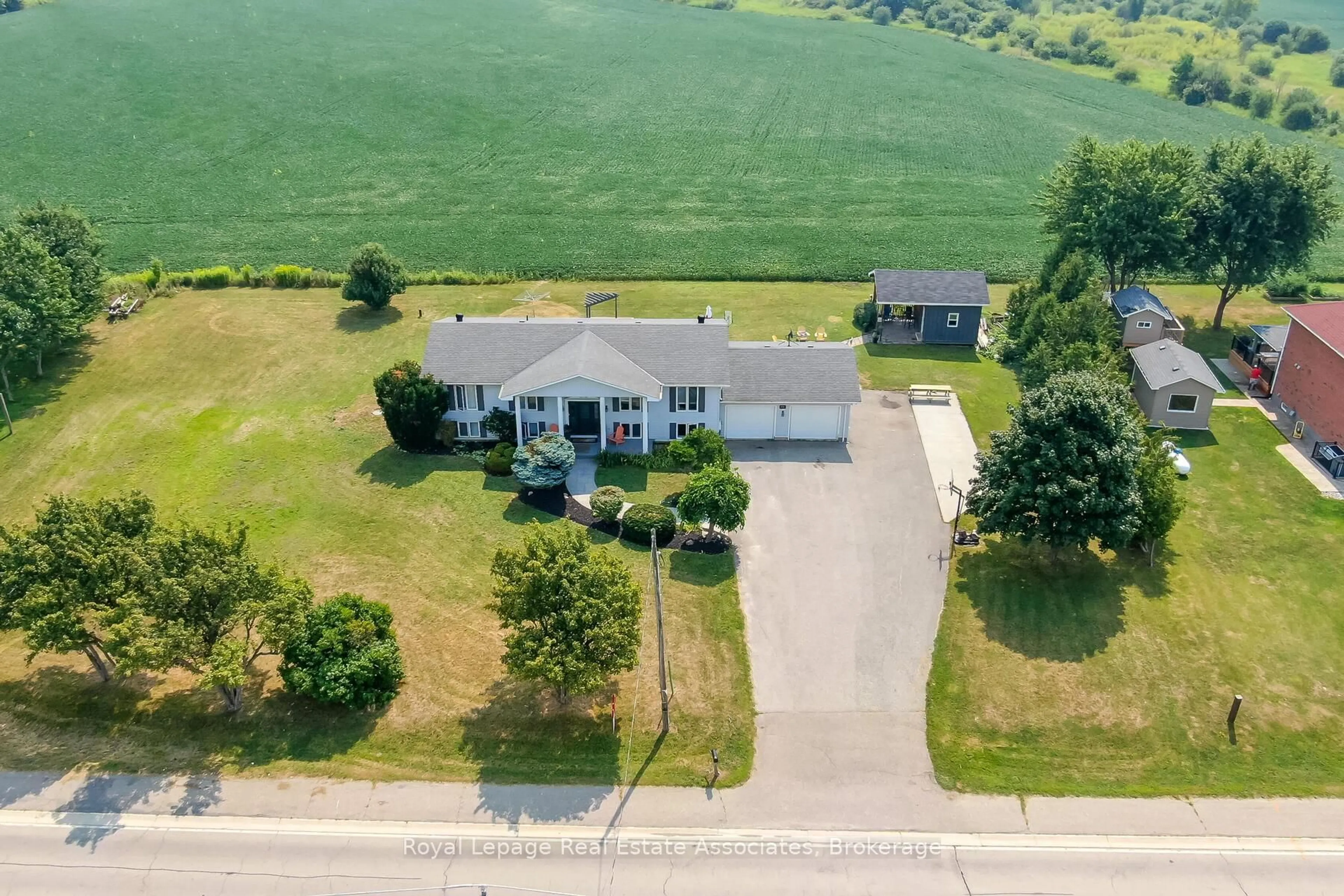 A pic from outside/outdoor area/front of a property/back of a property/a pic from drone, water/lake/river/ocean view for 13318 10 Sdrd, Halton Hills Ontario L7G 4S5