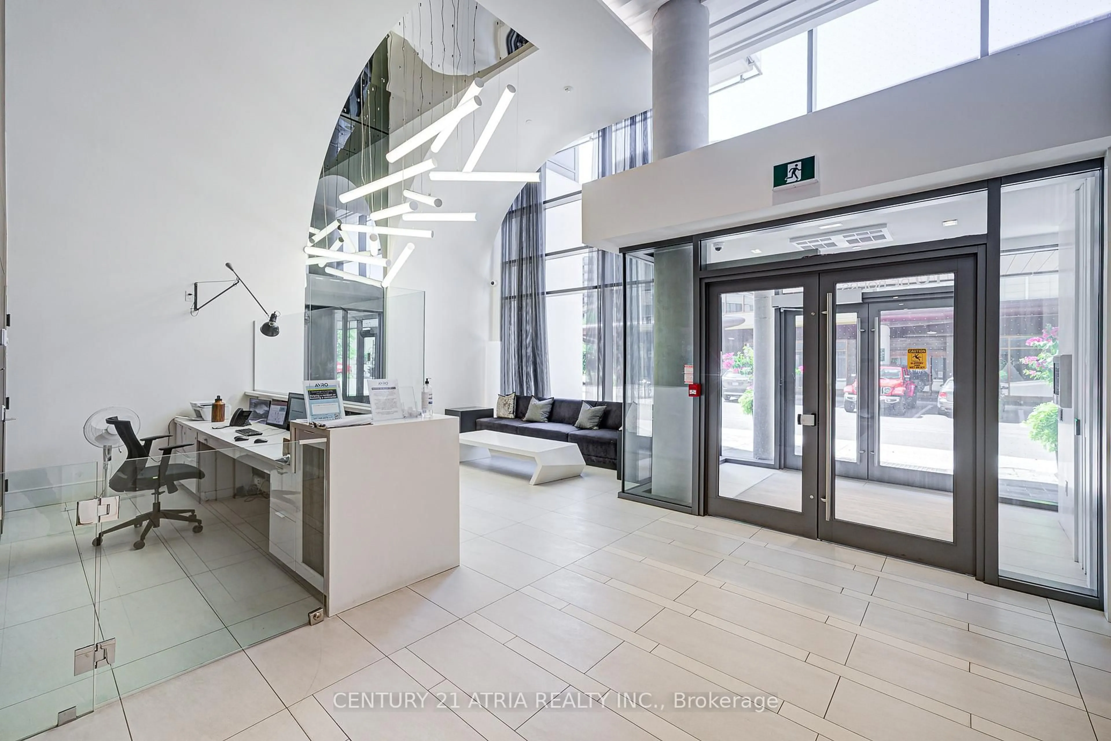 Unknown for 10 De Boers Dr #401, Toronto Ontario M3J 0H1