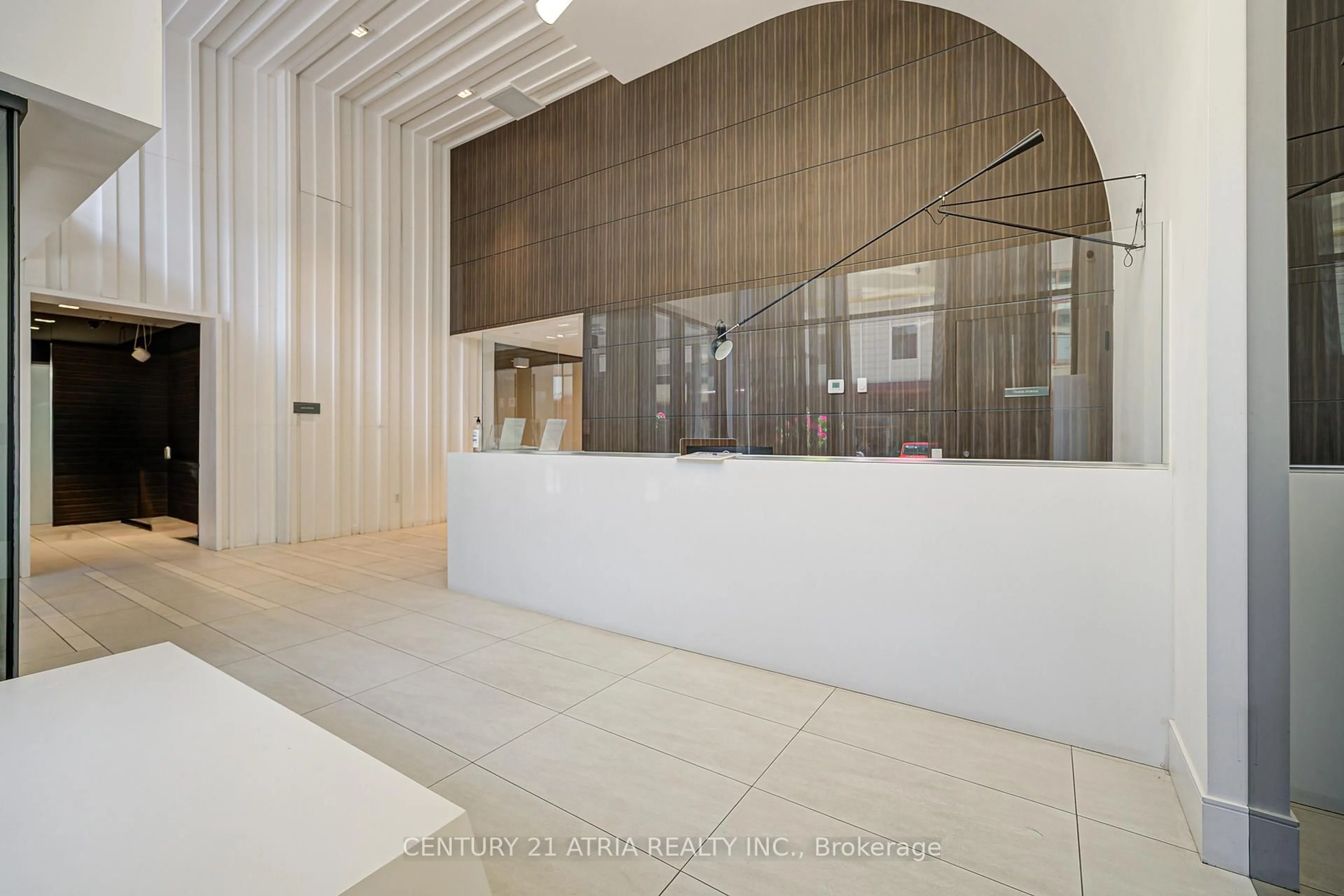 Indoor foyer for 10 De Boers Dr #401, Toronto Ontario M3J 0H1