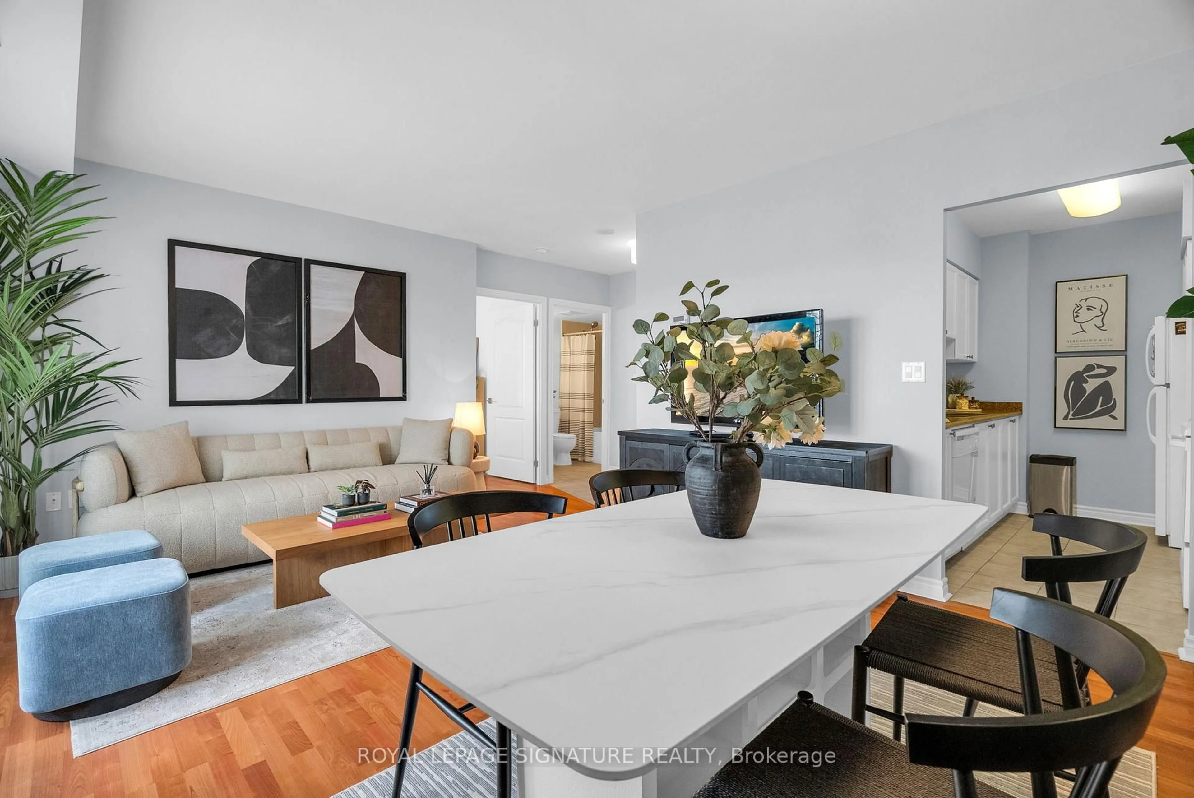 Unknown for 2088 Lawrence Ave #814, Toronto Ontario M9N 3Z9