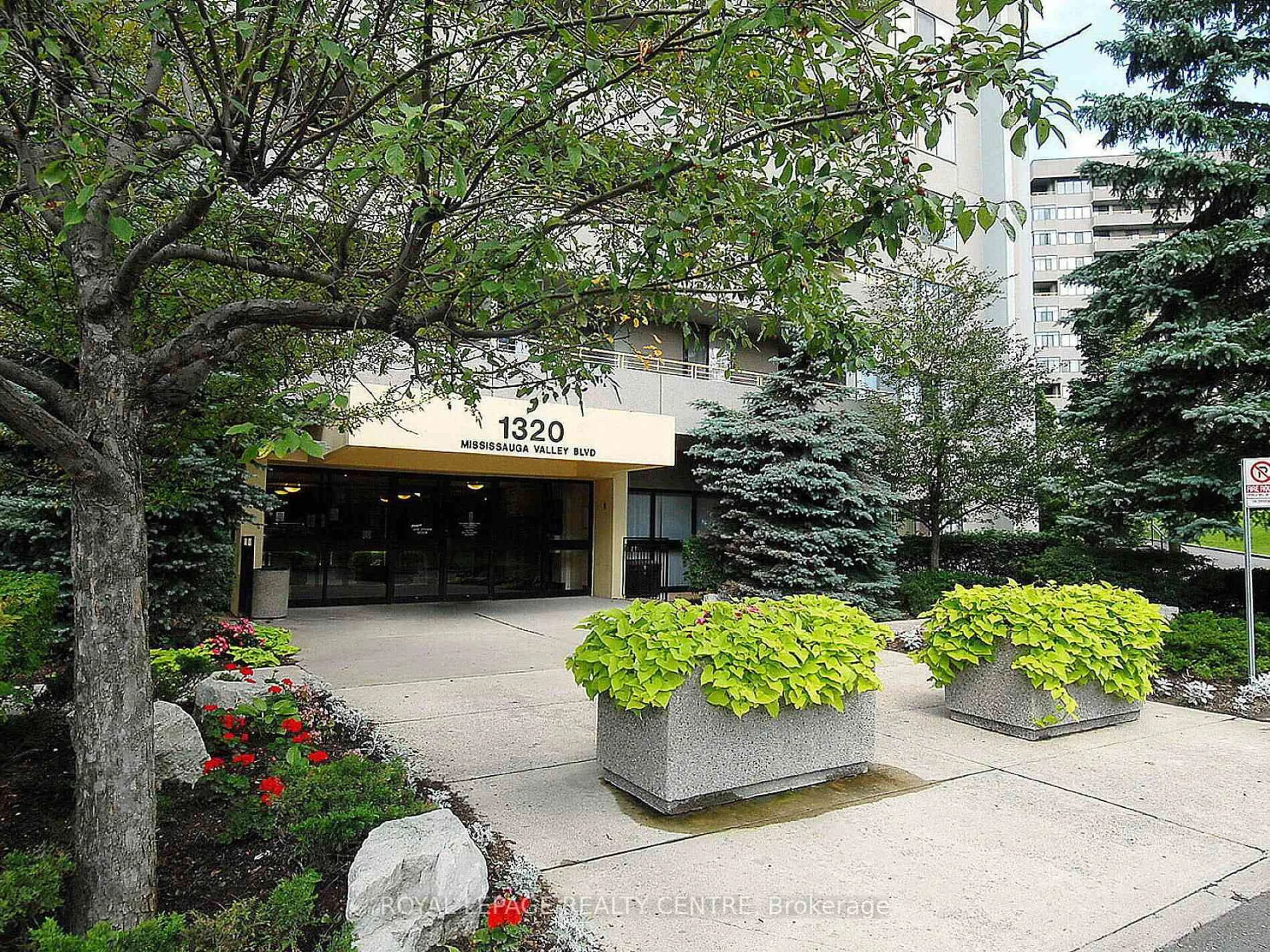 Unknown for 1320 Mississauga Valley Blvd #709, Mississauga Ontario L5A 3R6