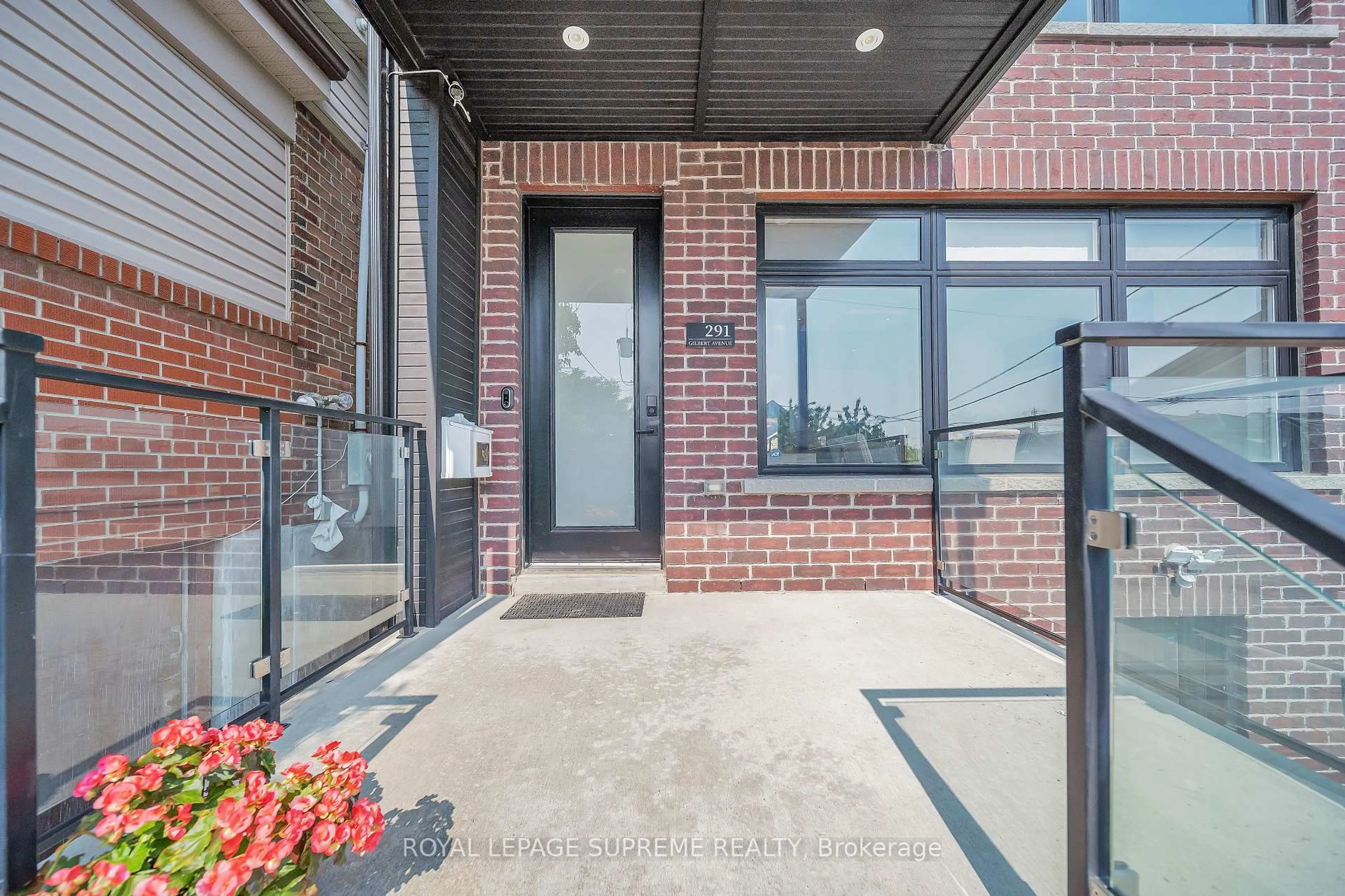 Unknown for 291 Gilbert Ave, Toronto Ontario M6E 4W8
