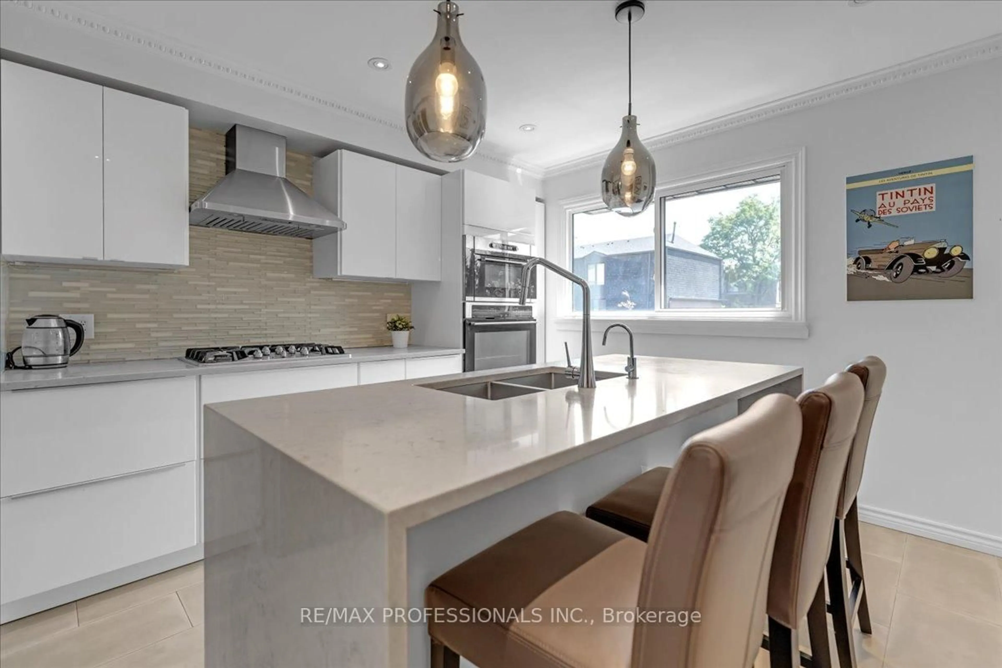 Contemporary kitchen, ceramic/tile floor for 157 Maple Branch Path, Toronto Ontario M9P 3R9