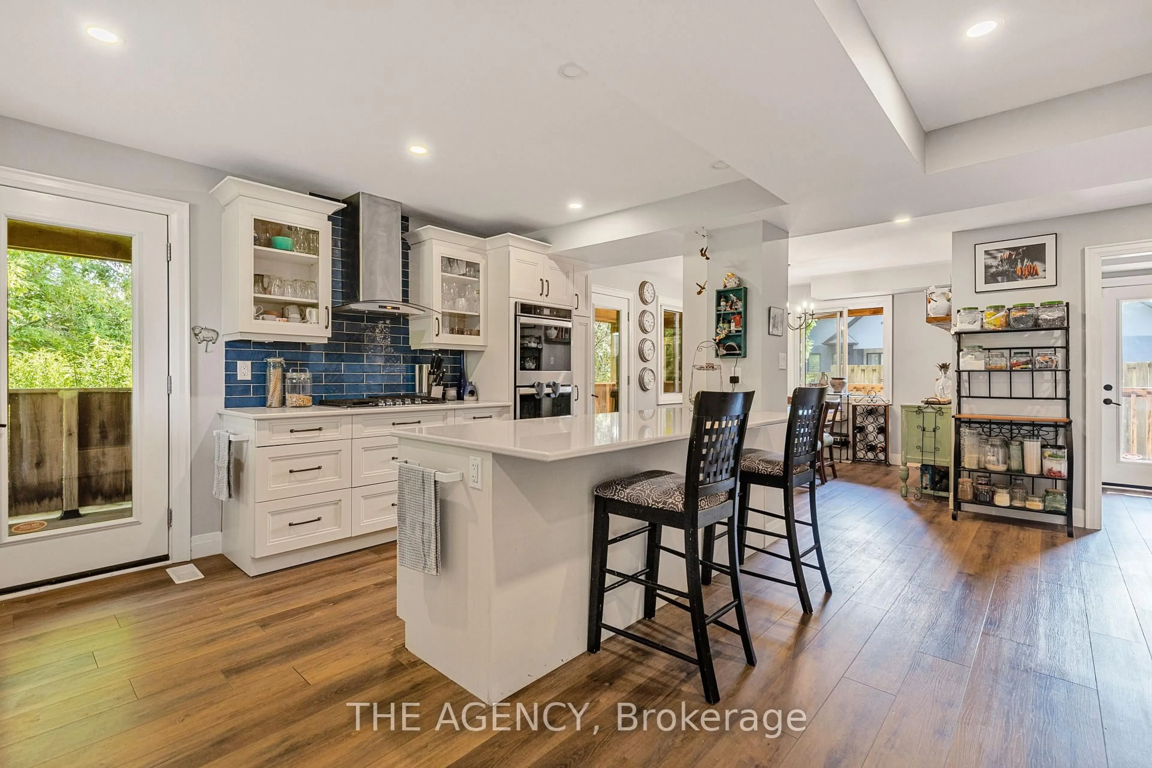 Open concept kitchen, ceramic/tile floor for 14121 Third Line, Halton Hills Ontario L7J 2X3