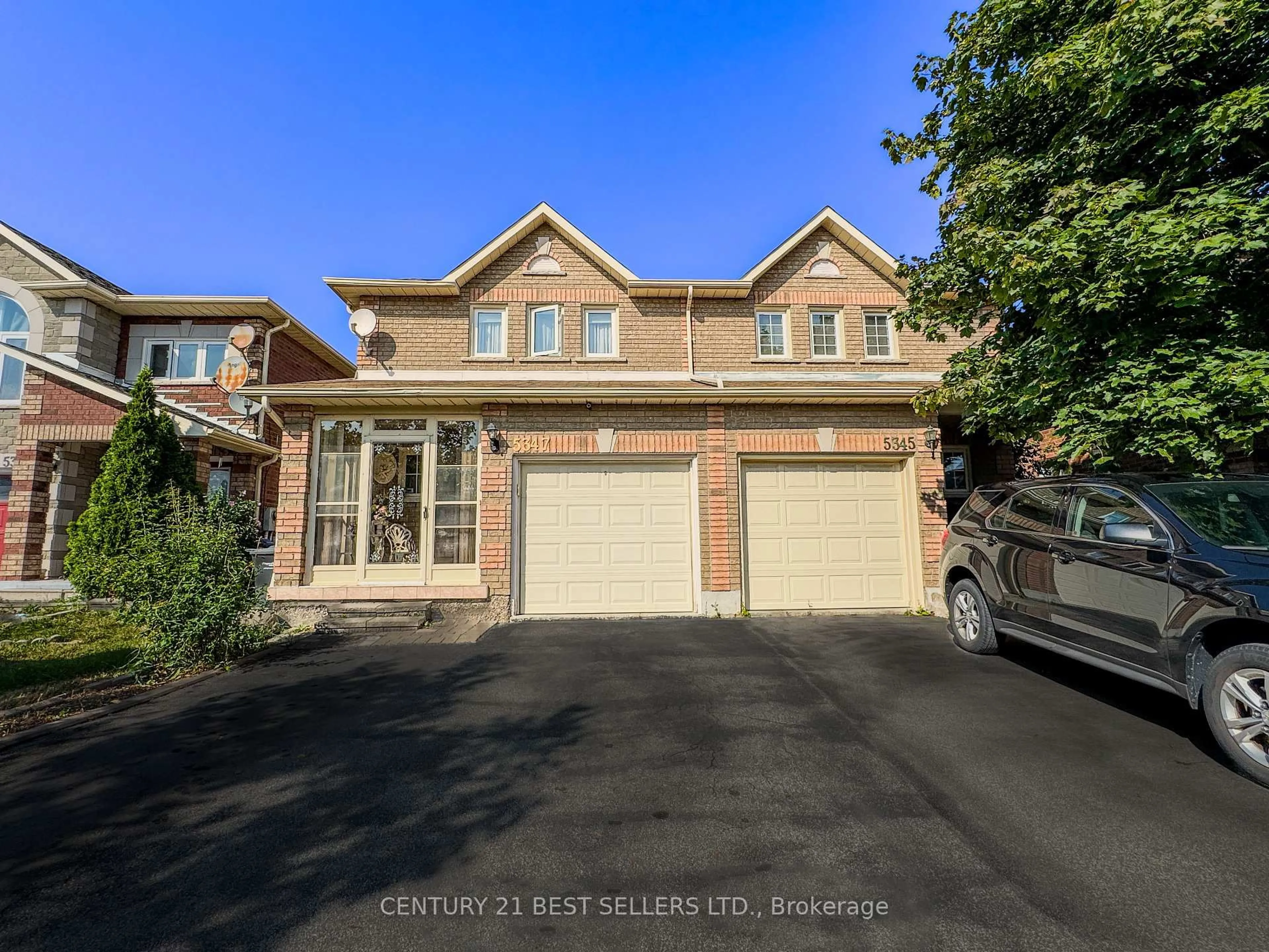 Home with brick exterior material, street for 5347 Red Brush Dr, Mississauga Ontario L4Z 3Z5