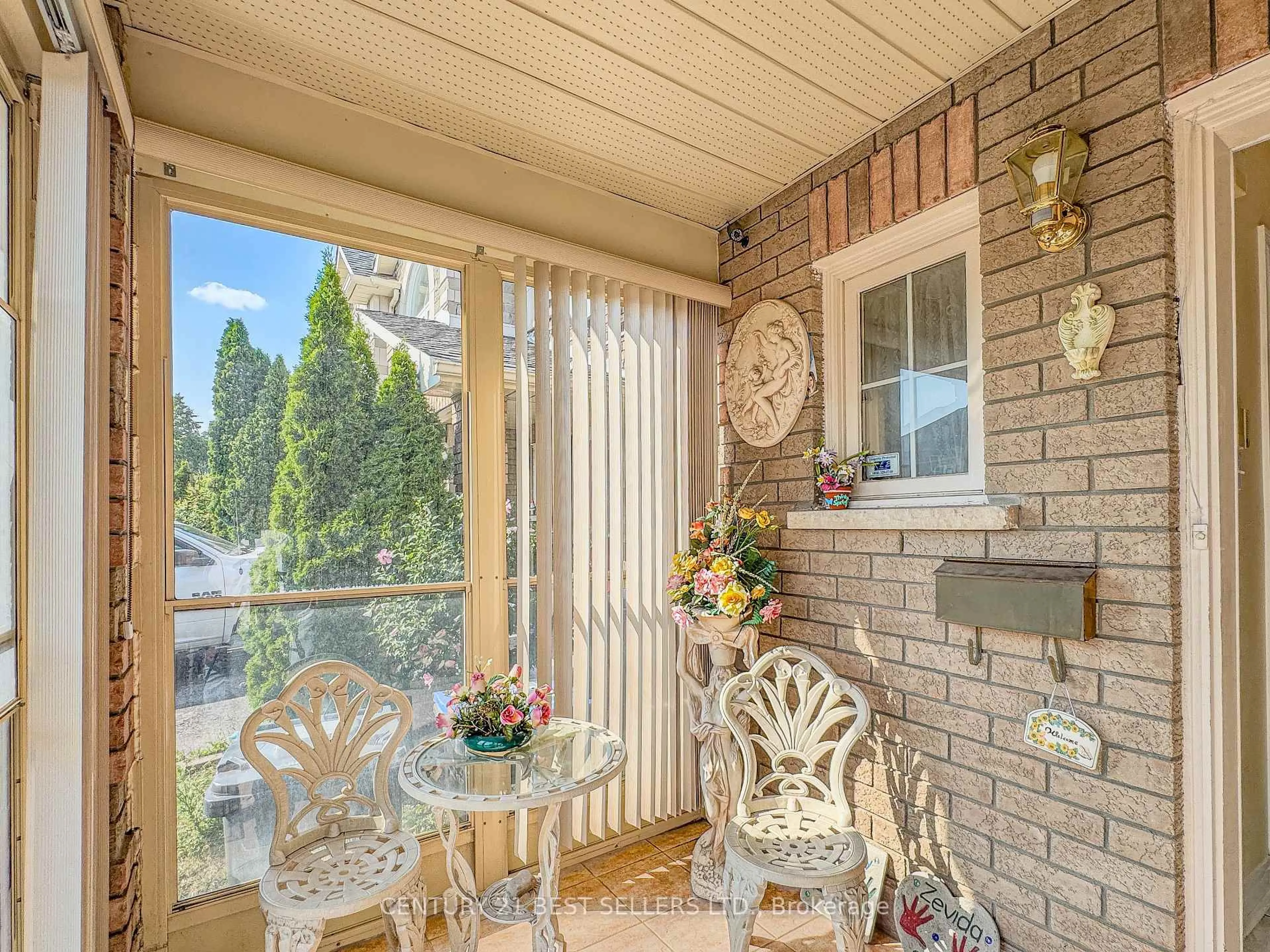 Balcony in the apartment, water/lake/river/ocean view for 5347 Red Brush Dr, Mississauga Ontario L4Z 3Z5
