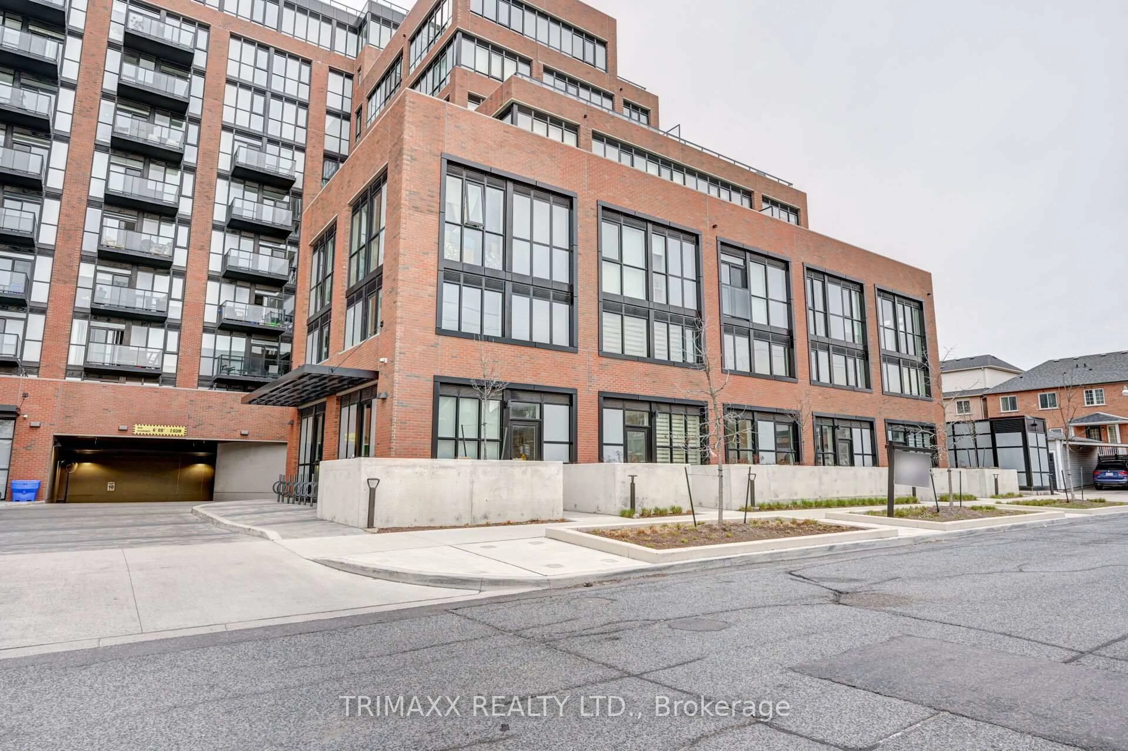 Unknown for 12 Symes Rd #102, Toronto Ontario M6N 3T1