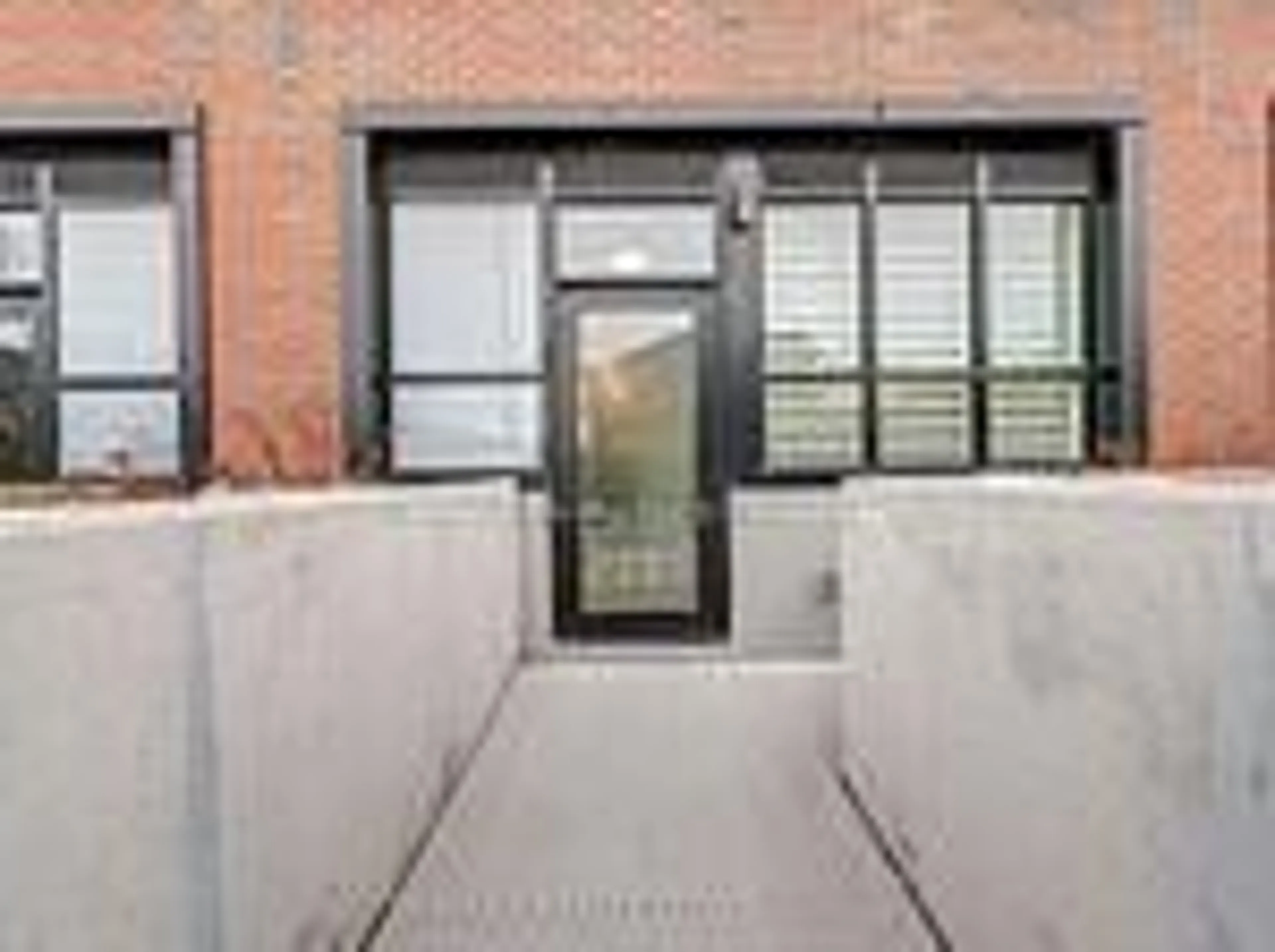 Unknown for 12 Symes Rd #102, Toronto Ontario M6N 3T1