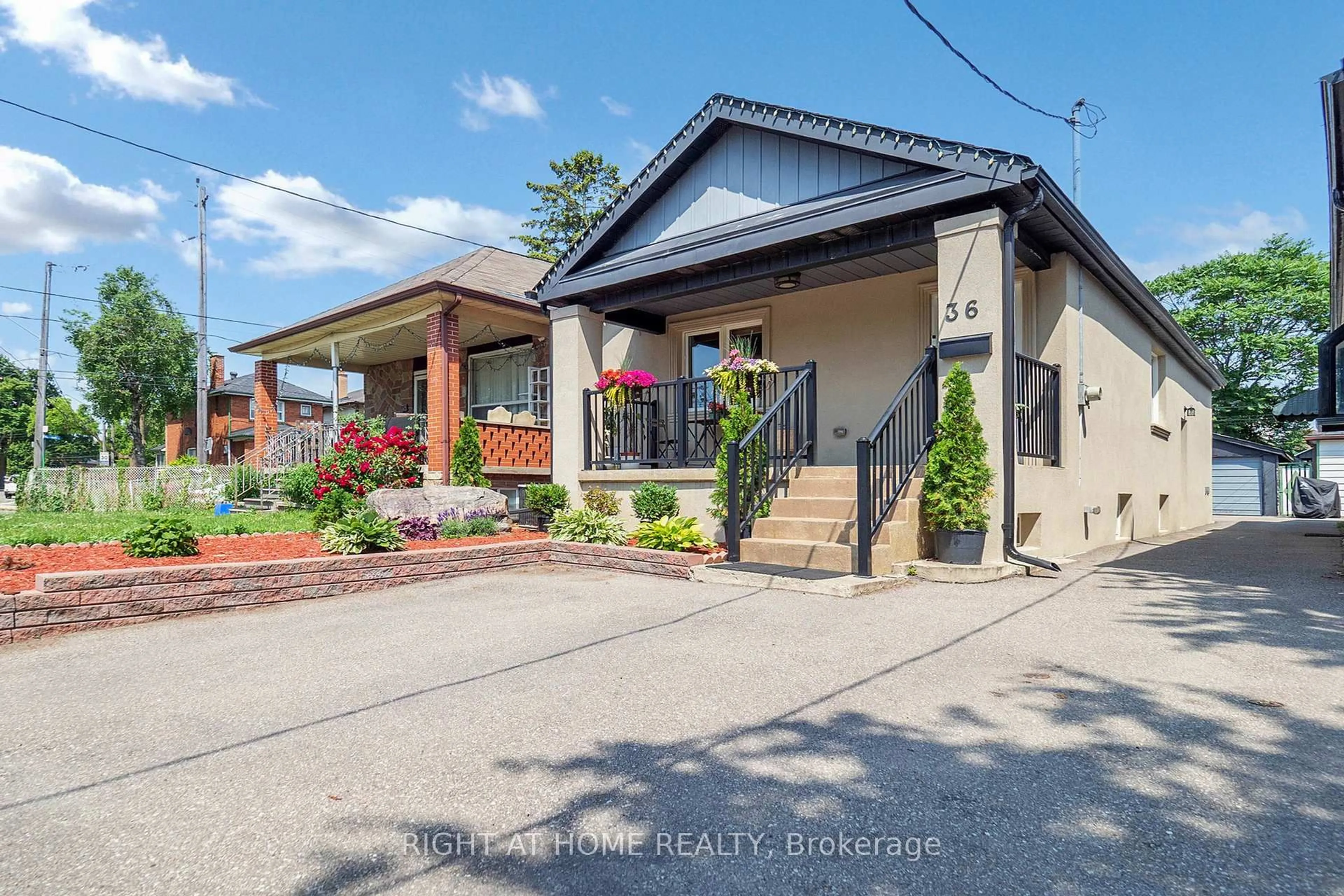 Unknown for 36 Juliet Cres, Toronto Ontario M6M 1N4
