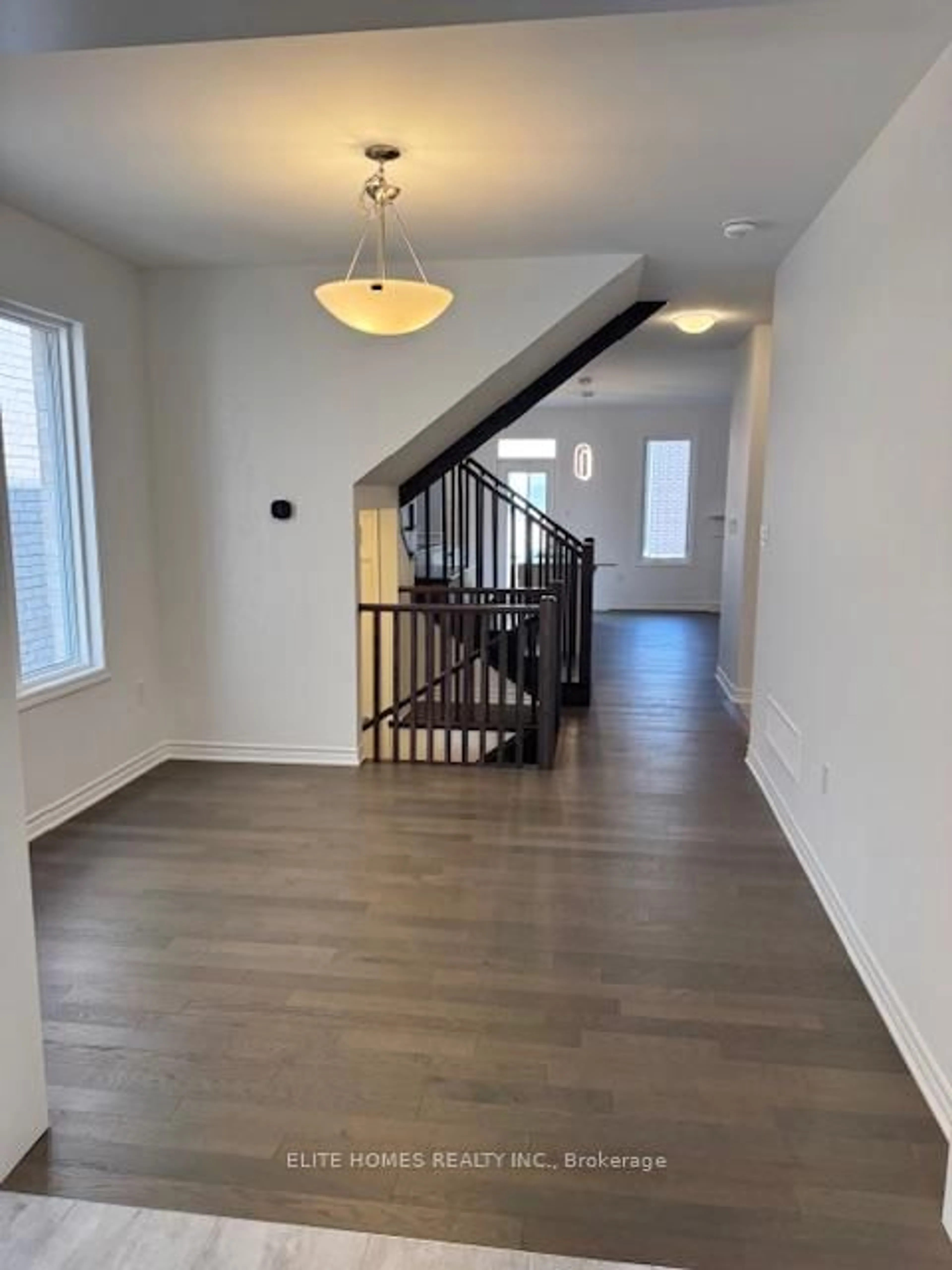 A pic of a room for 277 Marigold Crt, Milton Ontario L9T 2X5