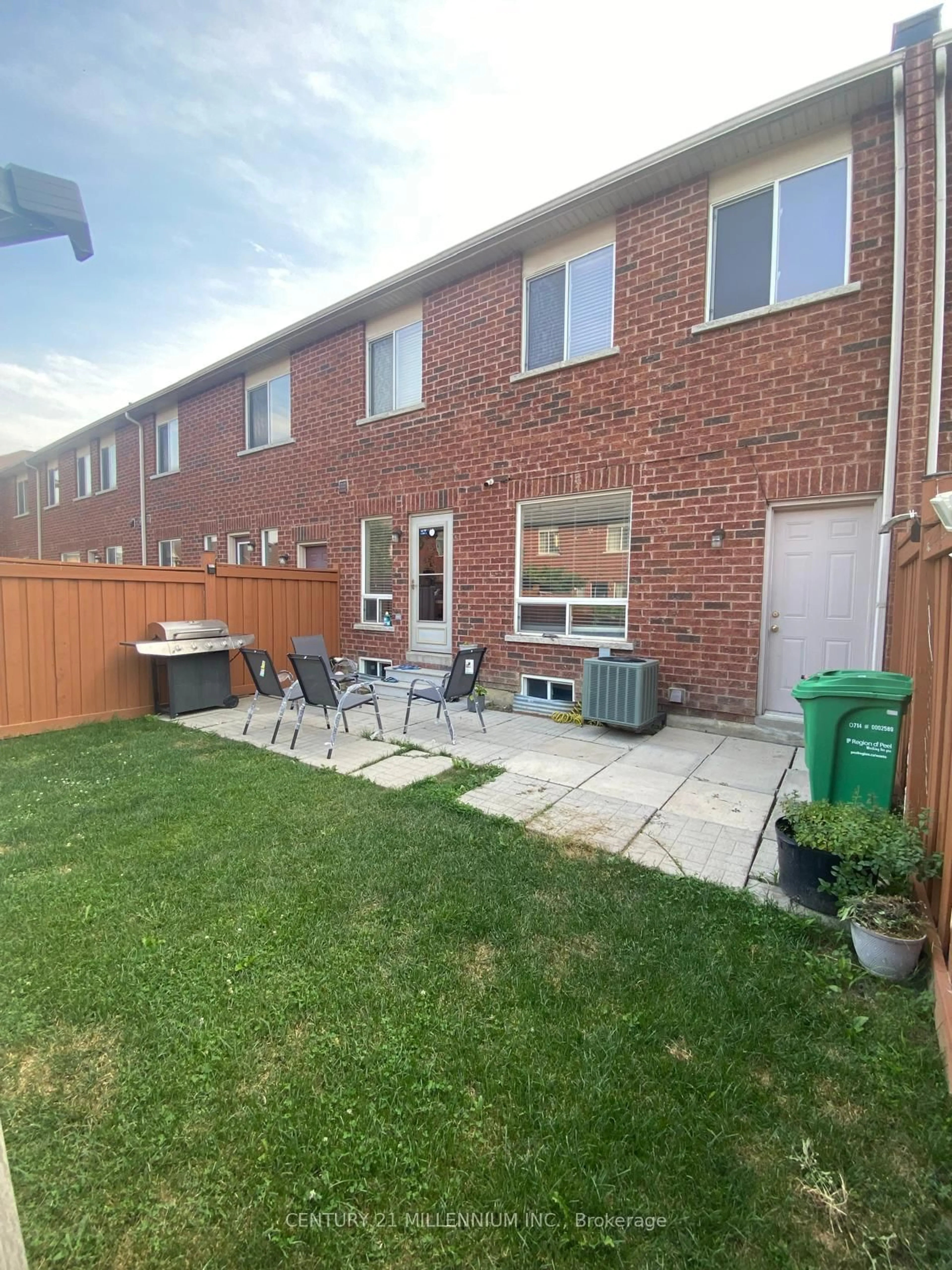 Patio, street for 13 Coolwater Dr, Brampton Ontario L6R 0X4