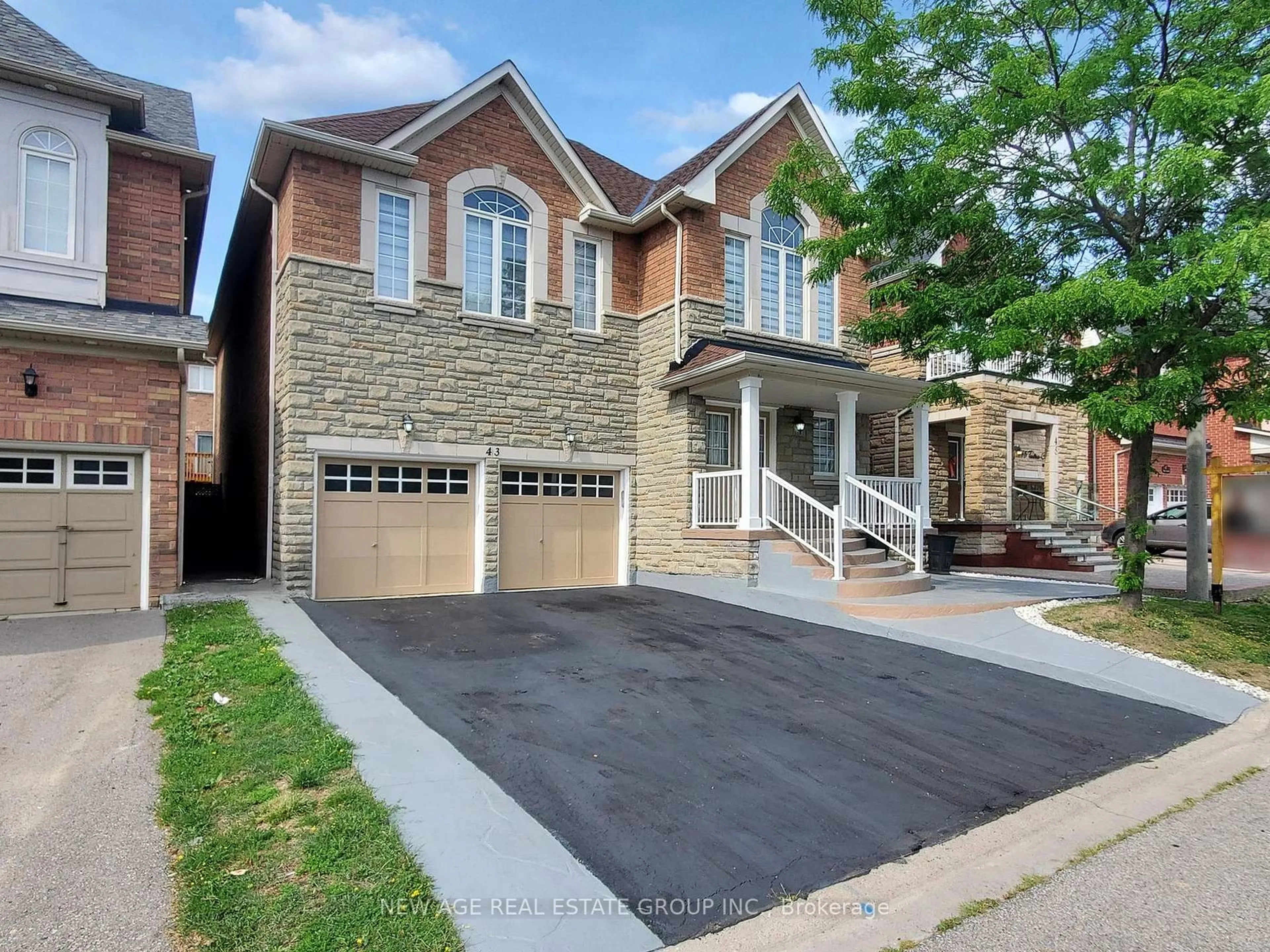 Home with brick exterior material, street for 43 Tatra Cres, Brampton Ontario L6Y 0K6