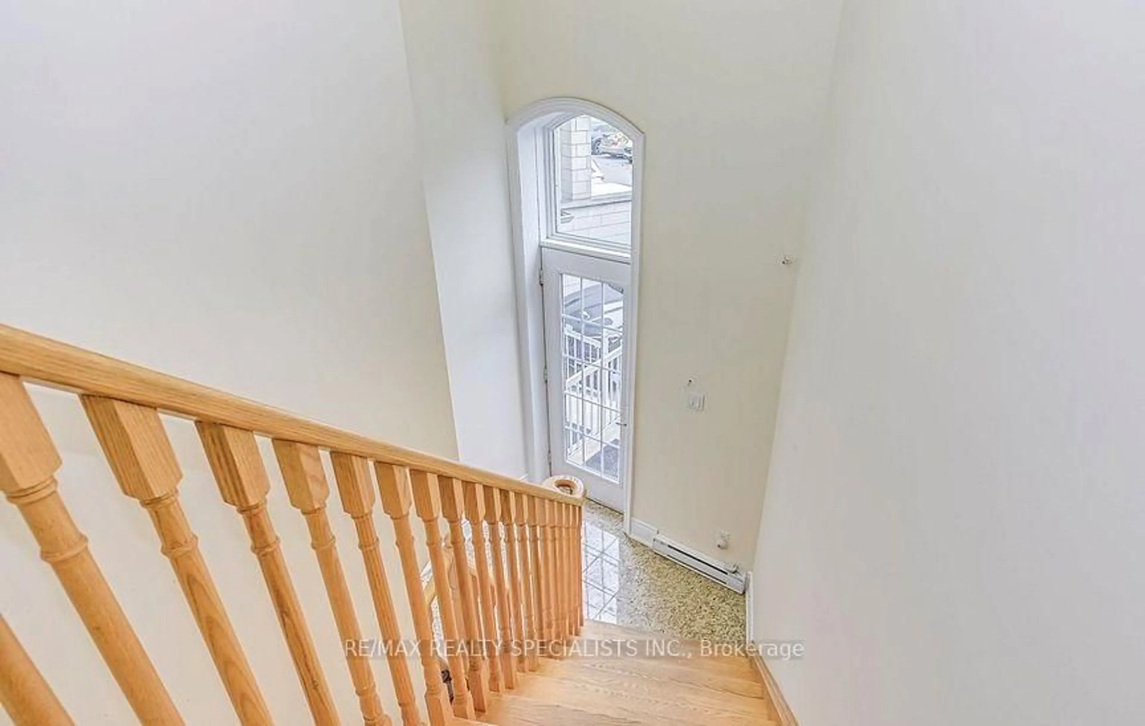 Stairs for 9071 Derry Rd #23, Milton Ontario L9T 7Y9