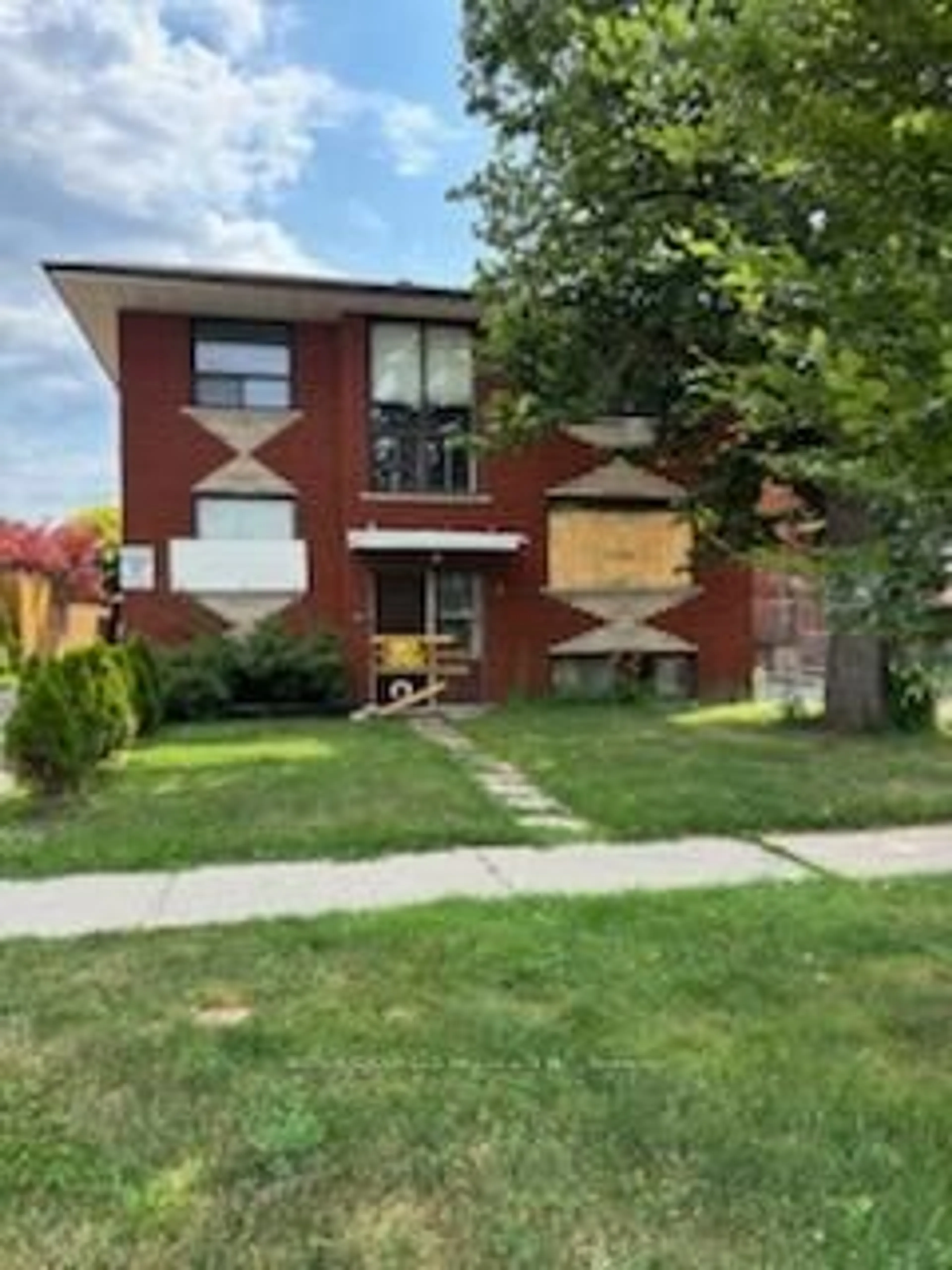Home with brick exterior material, street for 171 Gamma St, Toronto Ontario M8W 4G3
