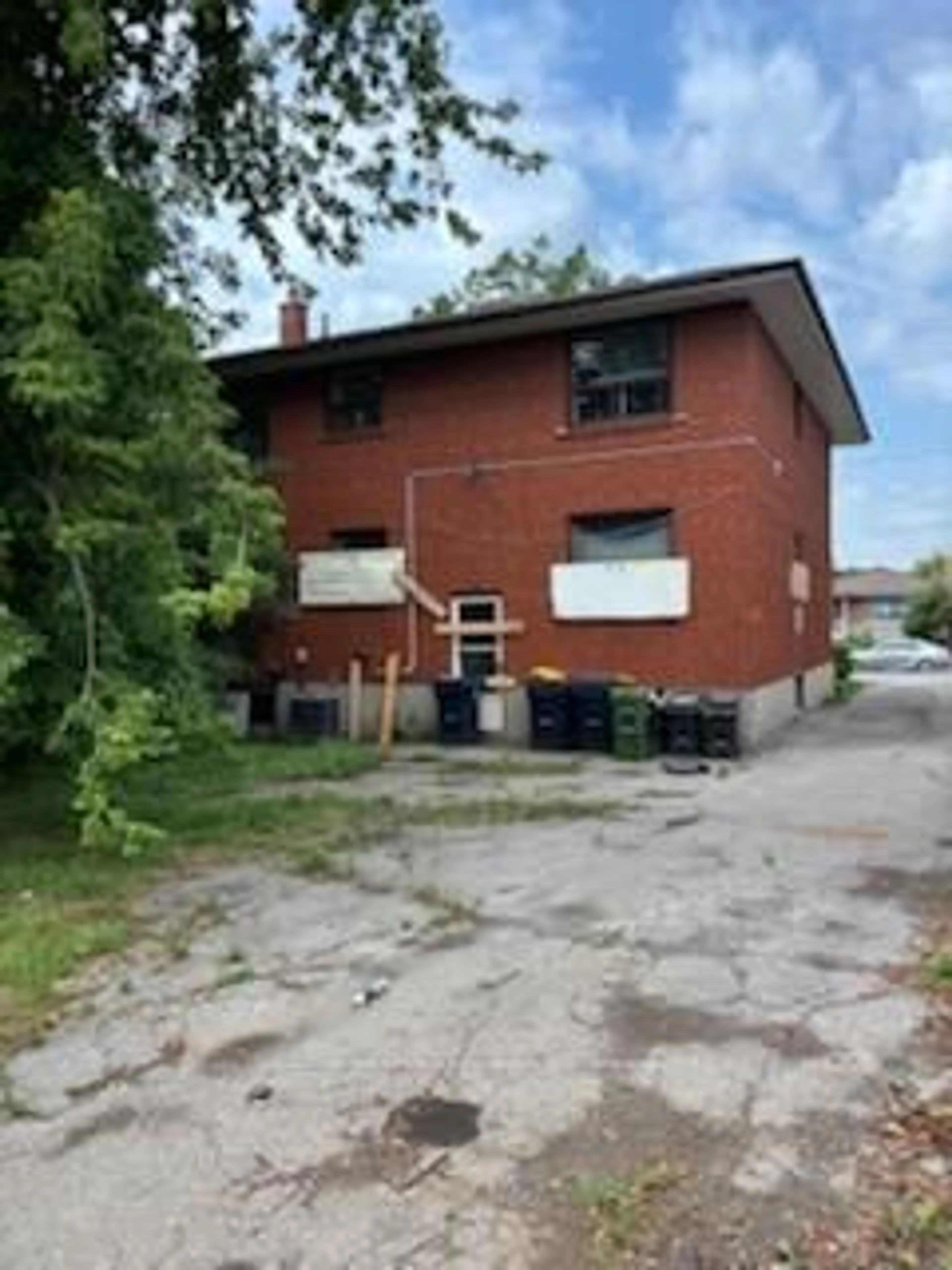 Unknown for 171 Gamma St, Toronto Ontario M8W 4G3